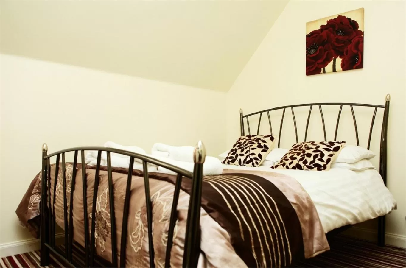 Bed in Rosemount Palace