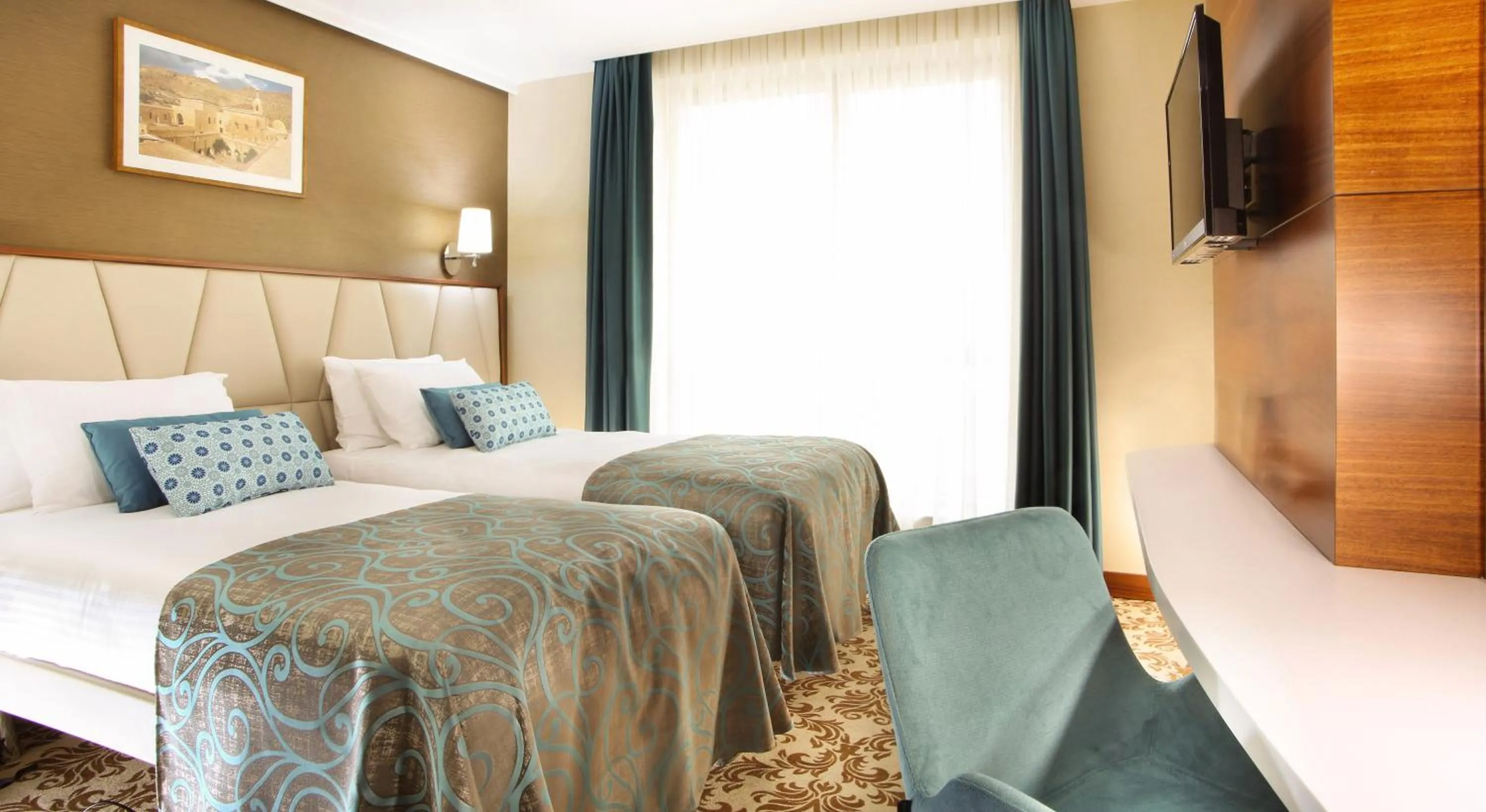 Shower in Mard-inn Hotel