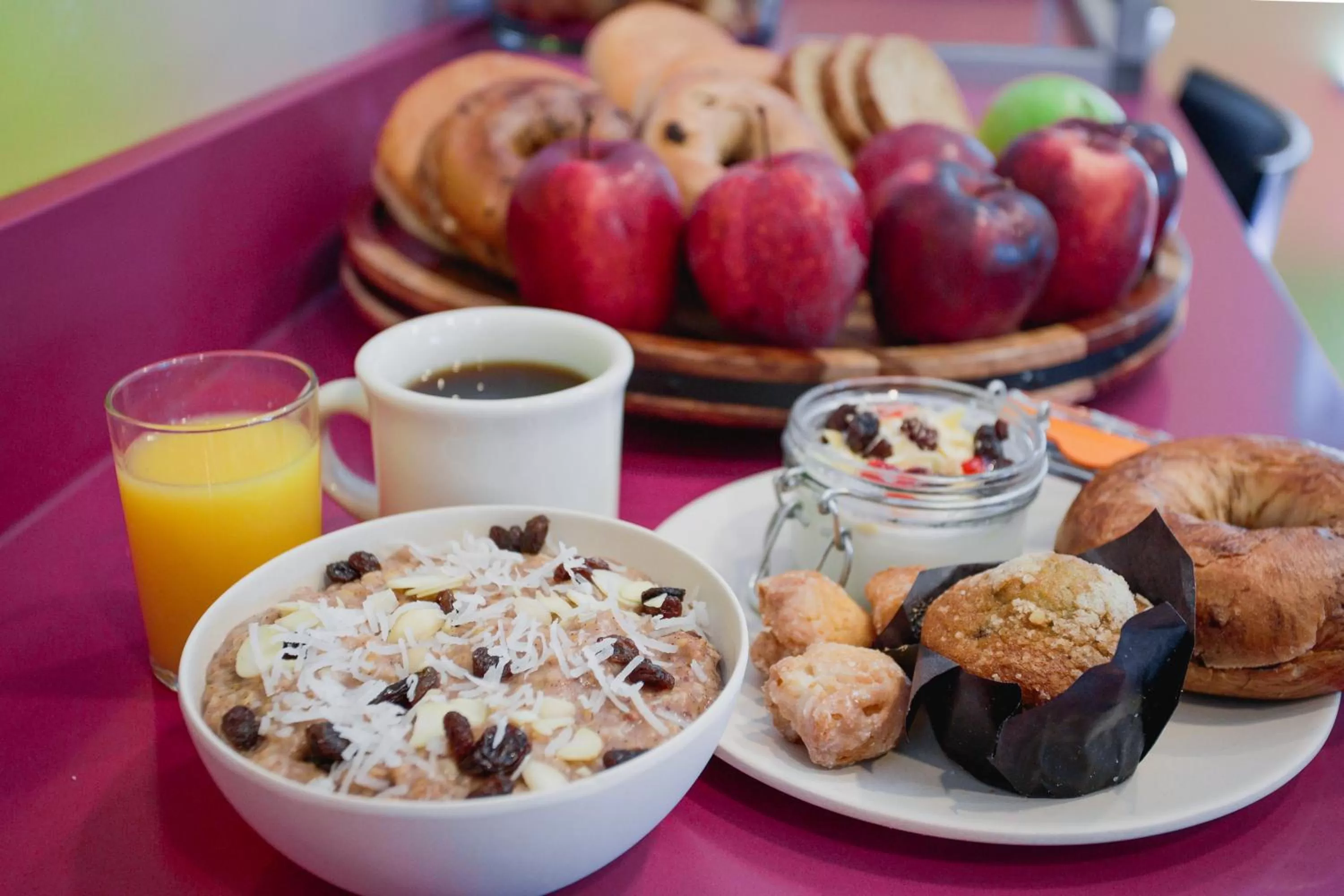 Food and drinks in Menlo Park Inn