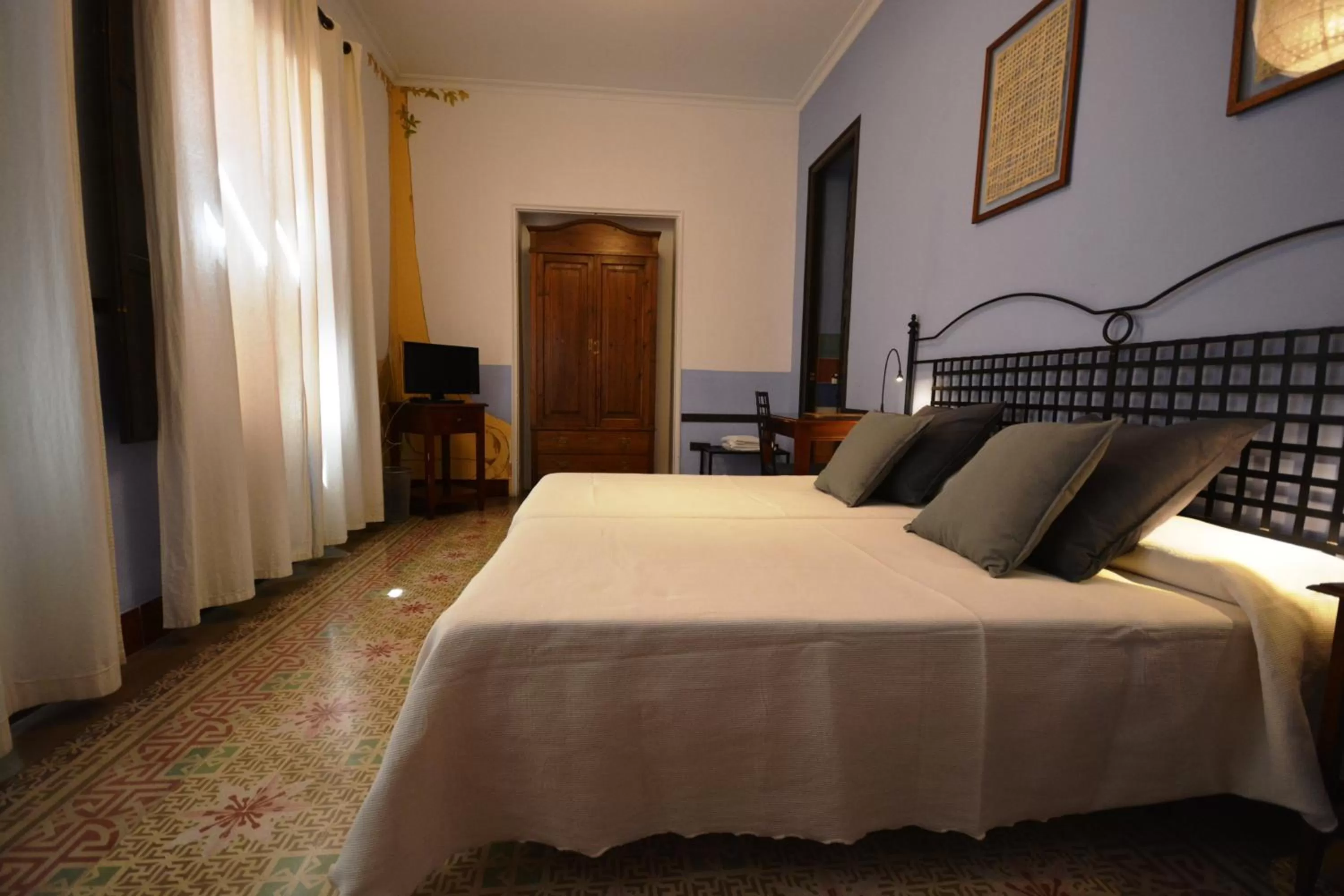 Photo of the whole room, Bed in Hotel Casa de los Azulejos