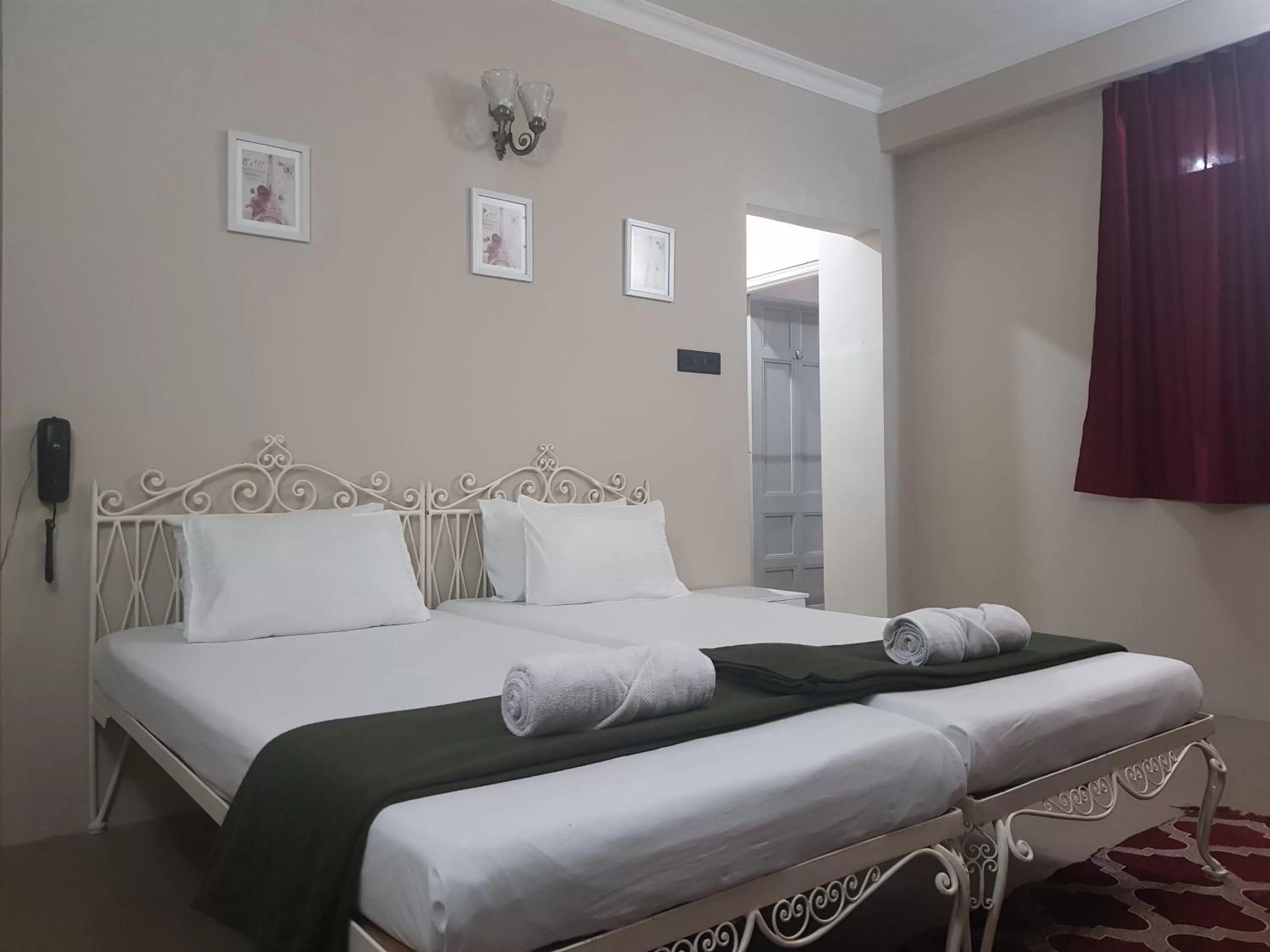 Bed in Rockski Boutique Bed & Breakfast