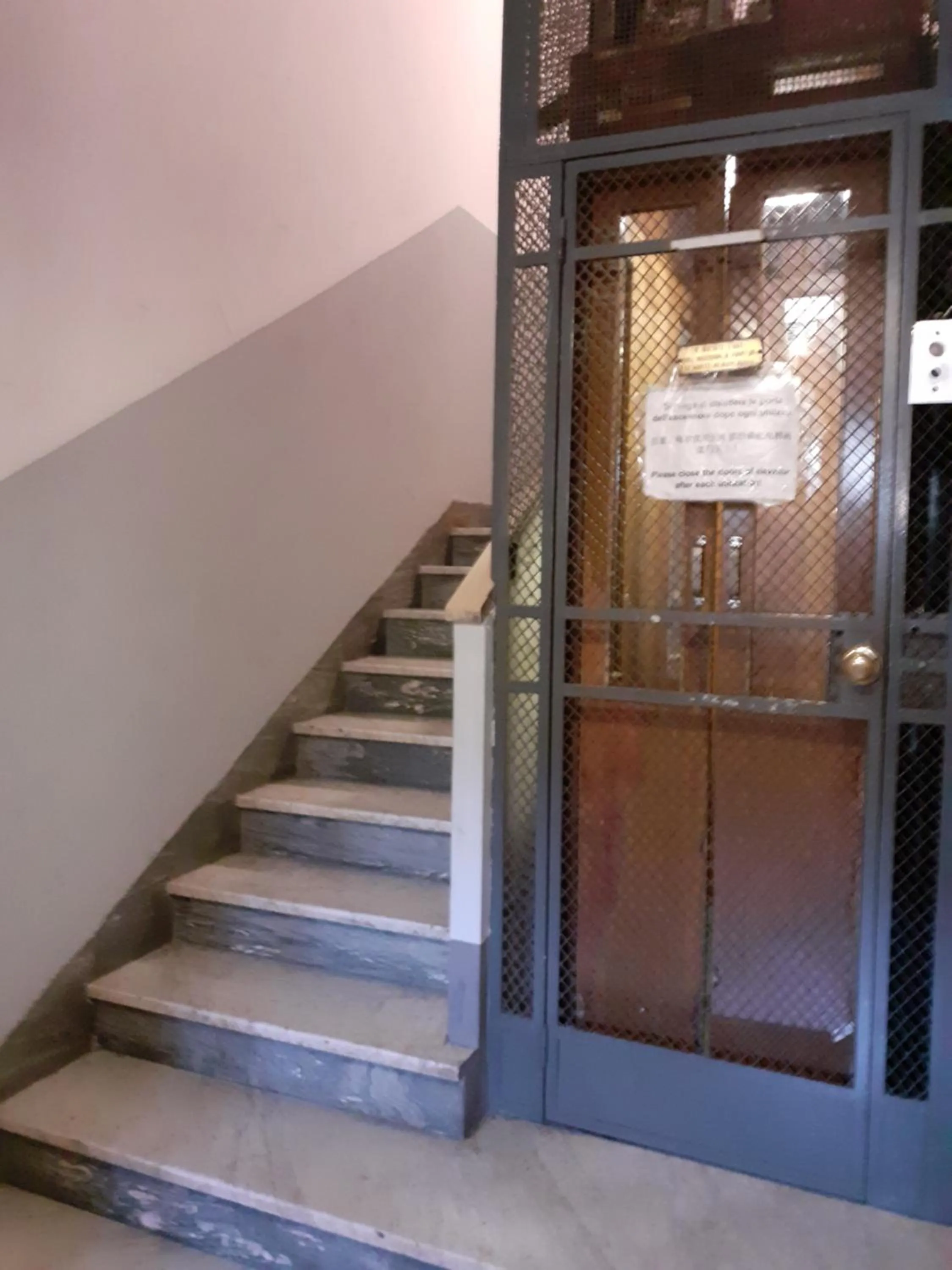 Facade/entrance in B&B Marbò Florence