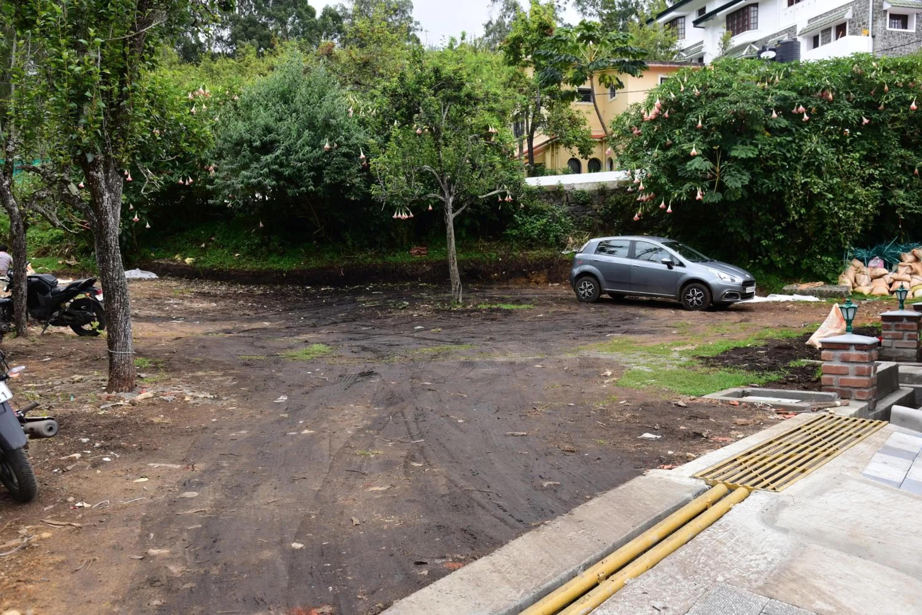 Parking in The Hearth