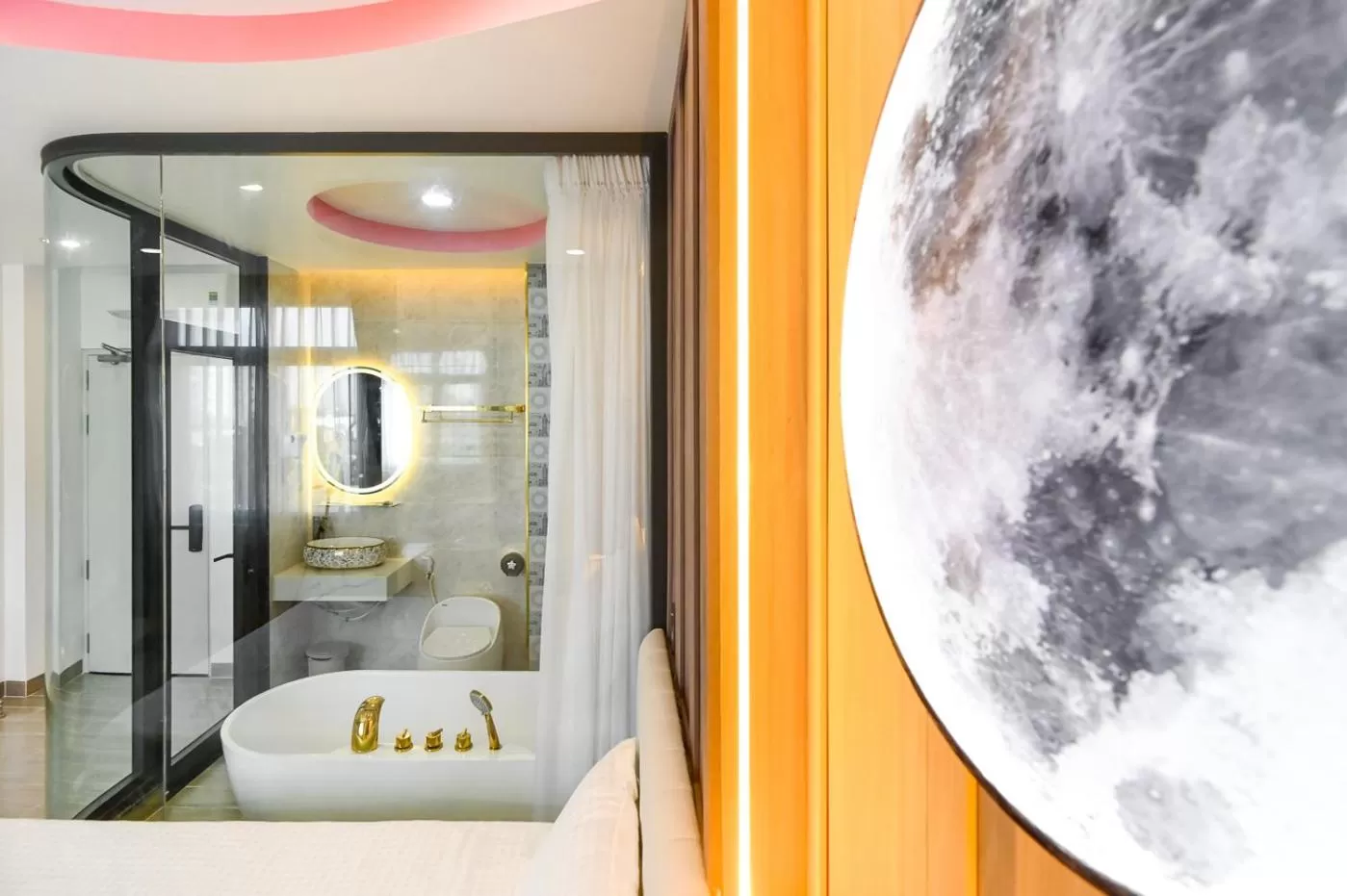 Bath in Lotus Airport Hotel Saigon