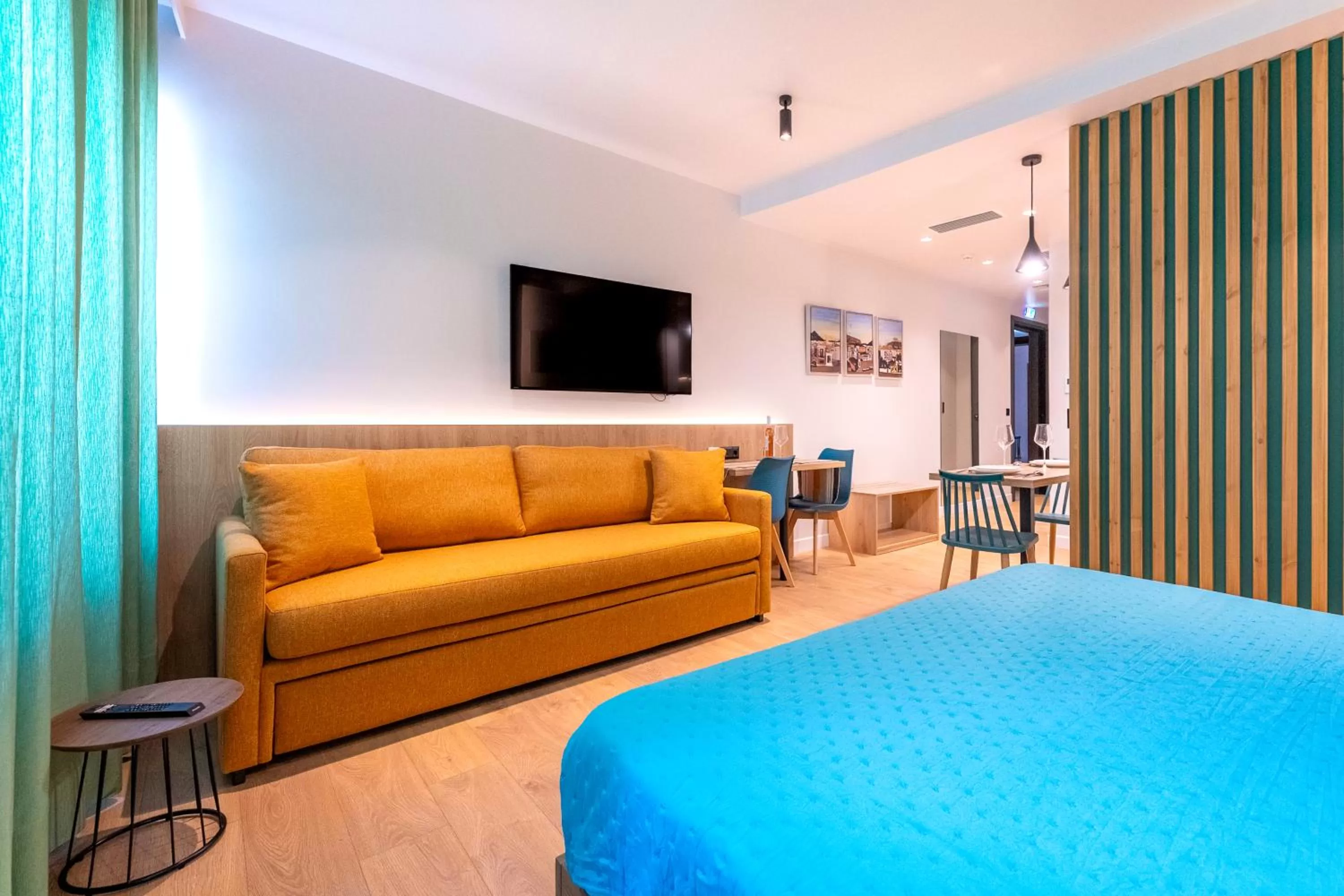 Seating area, Bed in A&N Athens Luxury Apartments - Ermou