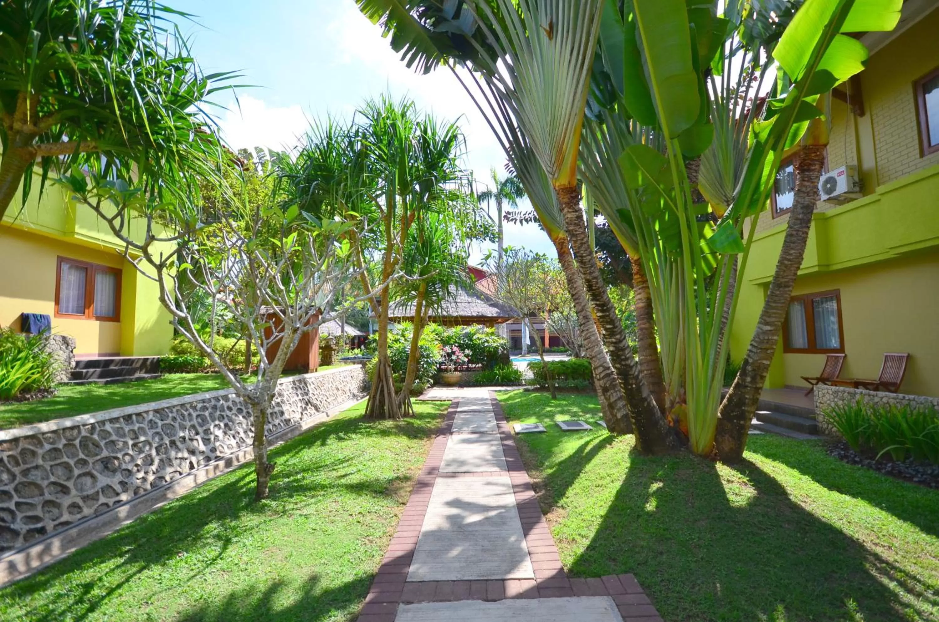 Day in Plagoo Holiday Hotel