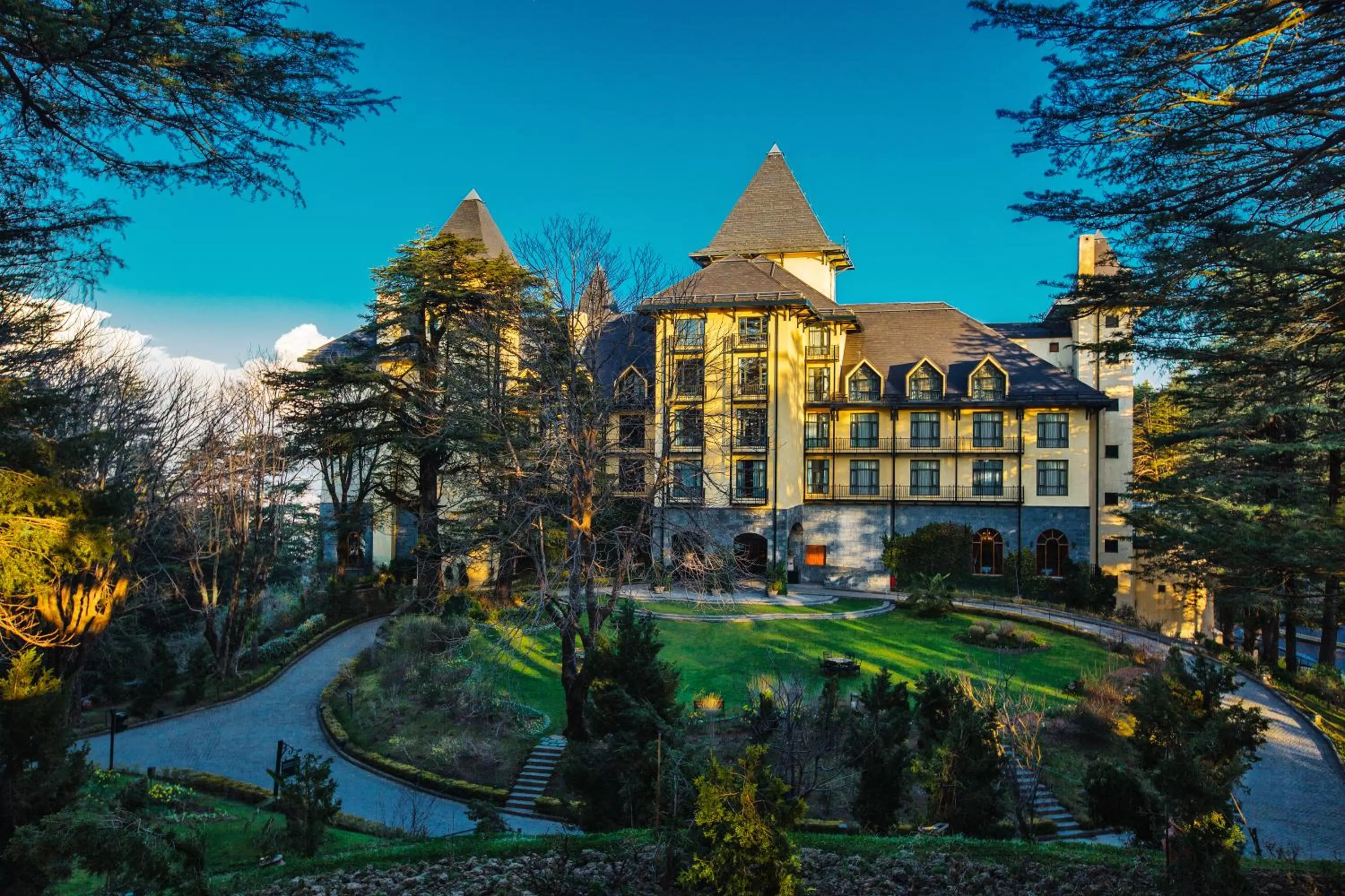 Facade/entrance in Wildflower Hall, An Oberoi Resort, Shimla