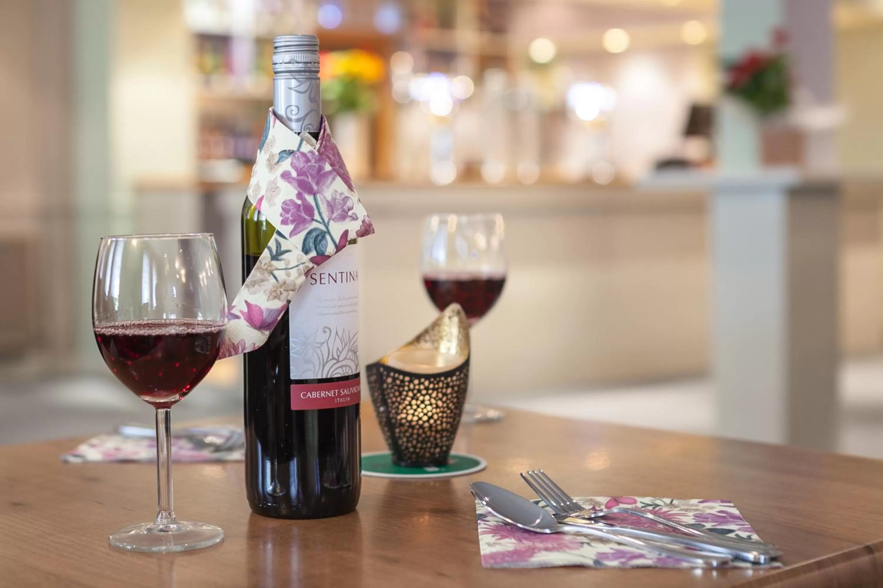 Restaurant/places to eat in Celtic International Hotel Cardiff Airport