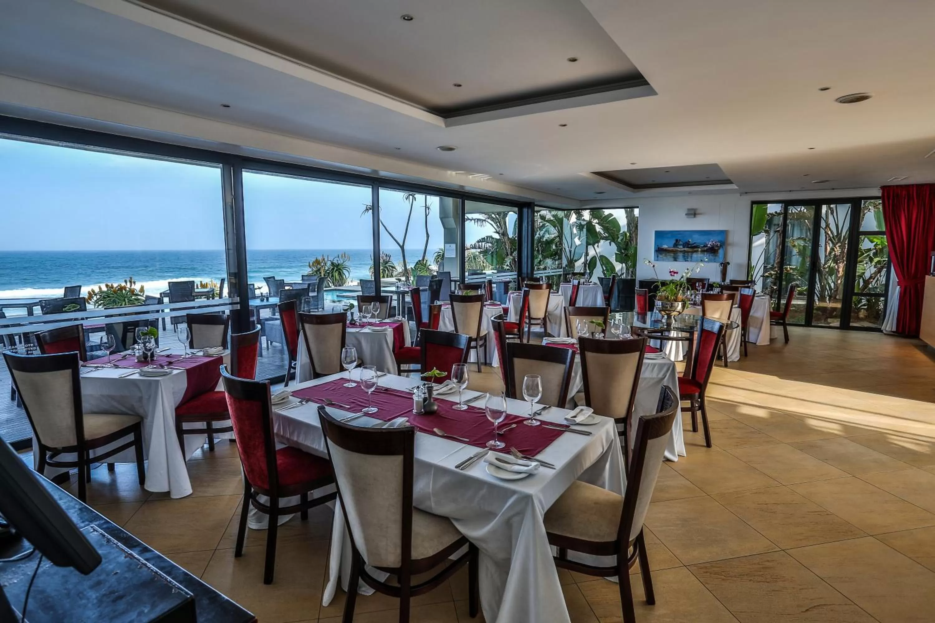 Restaurant/places to eat in Canelands Beach Club