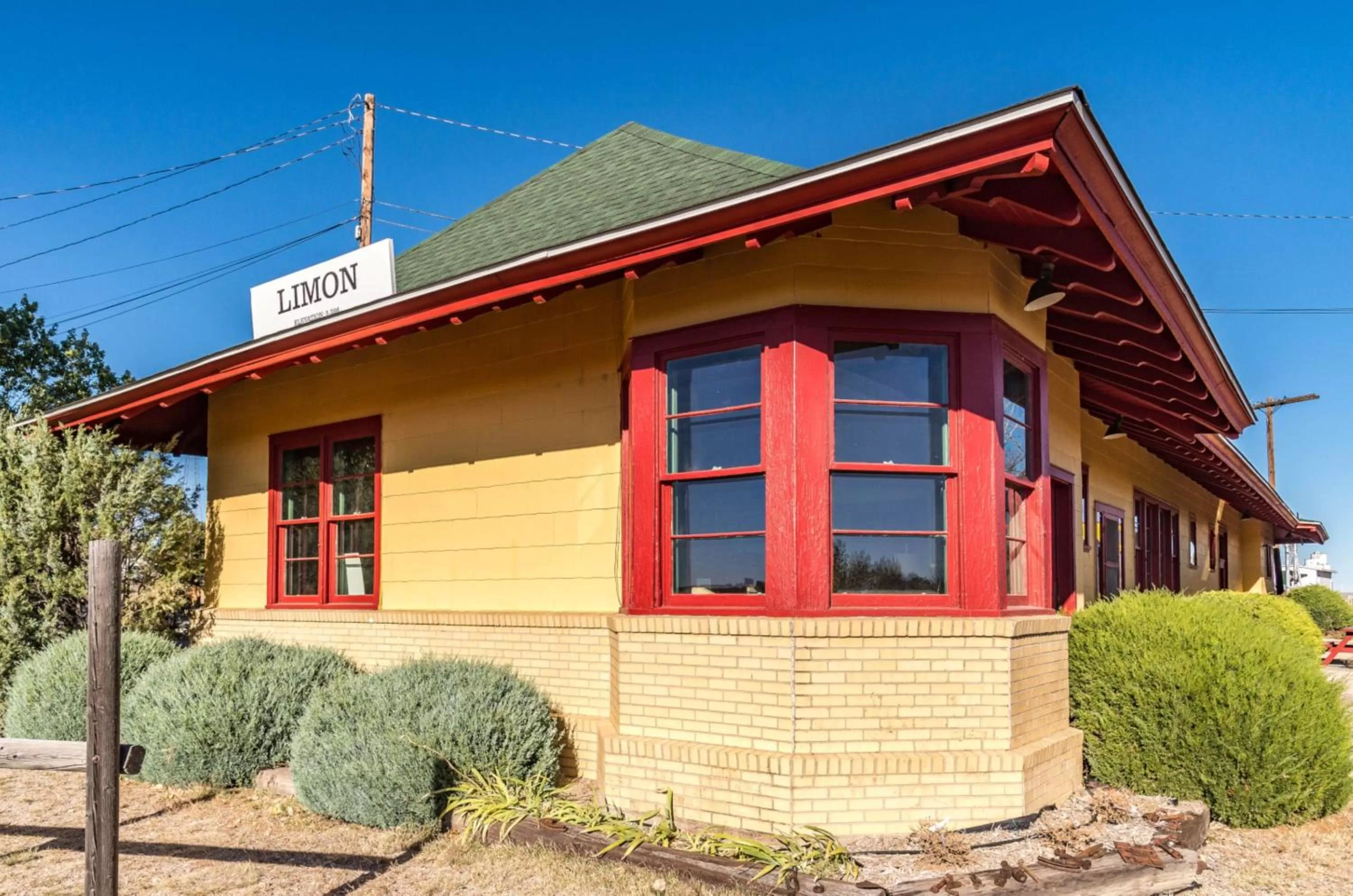 Area and facilities in Holiday Inn Express Hotel & Suites Limon I-70/Exit 359 by IHG