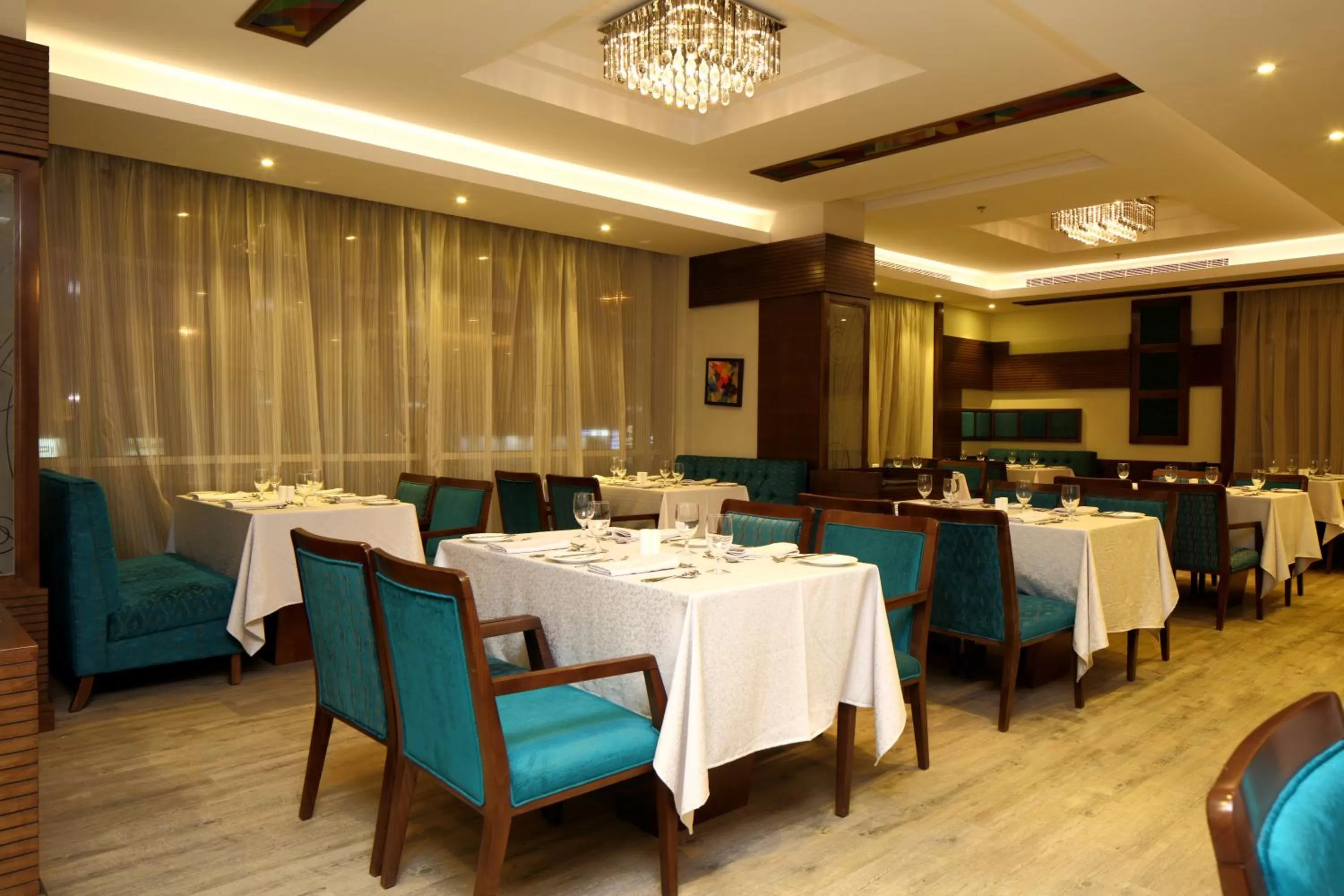 Restaurant/places to eat in Swiss Flora Royal Hotel Riyadh