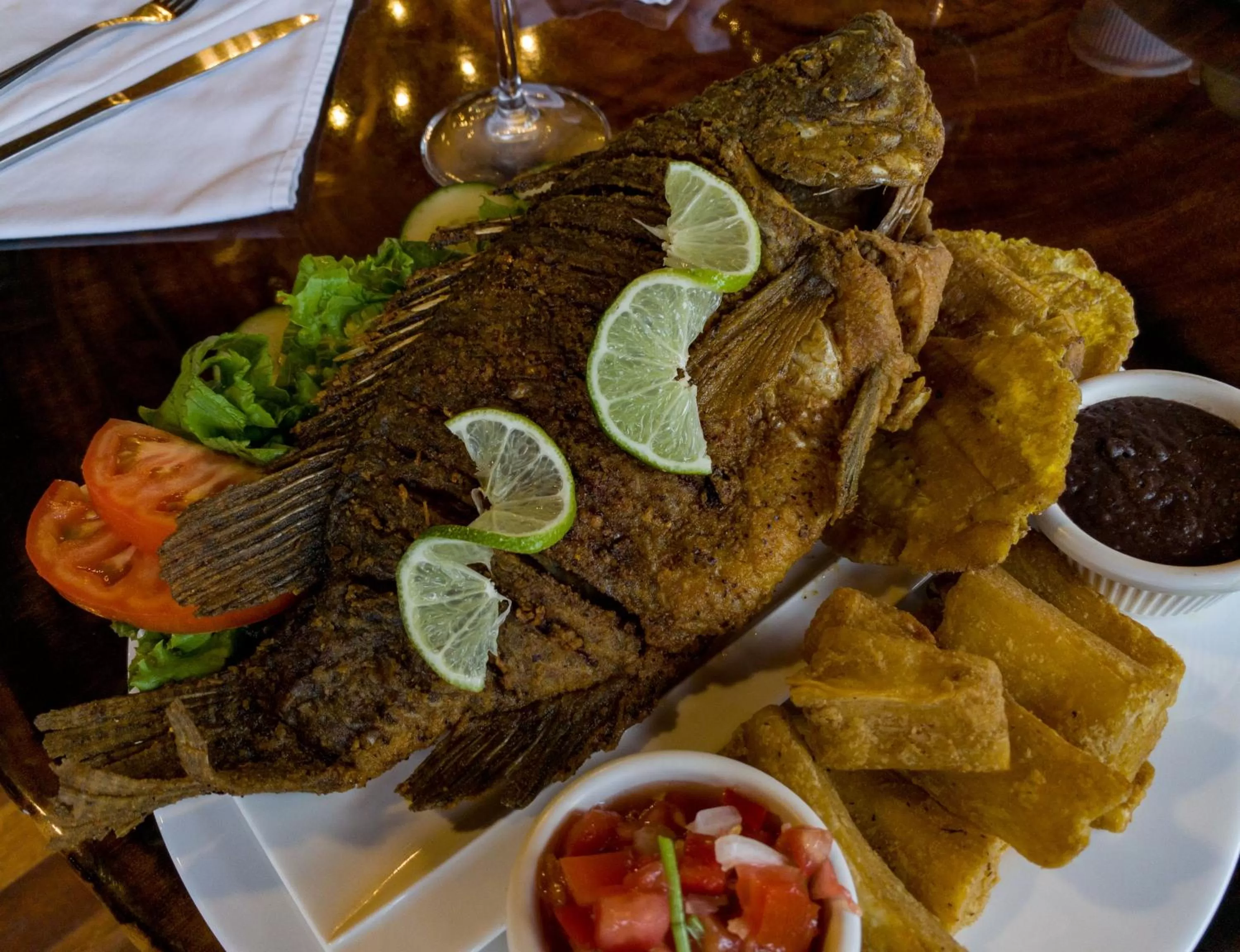 Food and drinks in Hotel Heliconias Nature Inn & Hot Springs