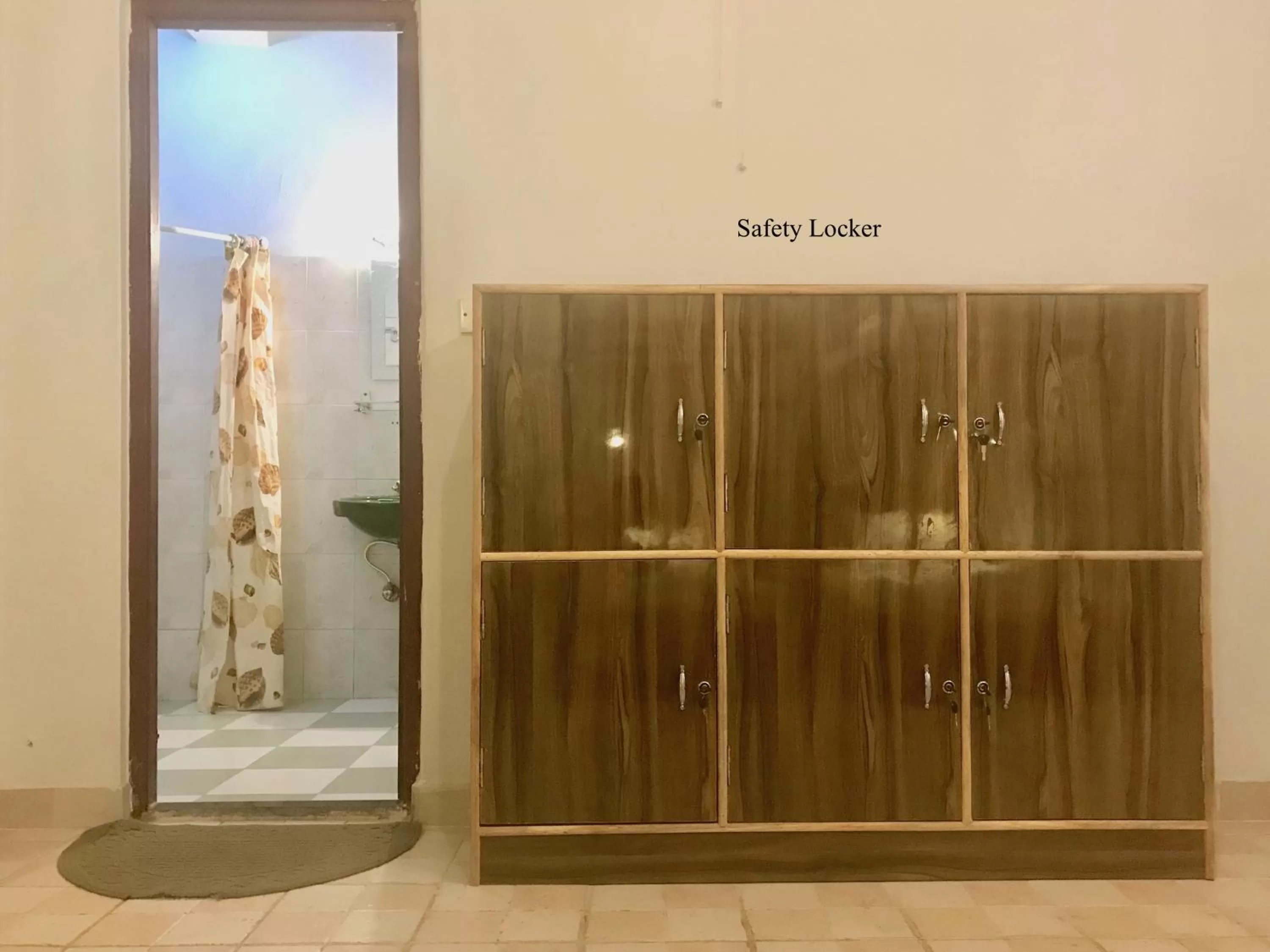 Photo of the whole room in The North Face Inn