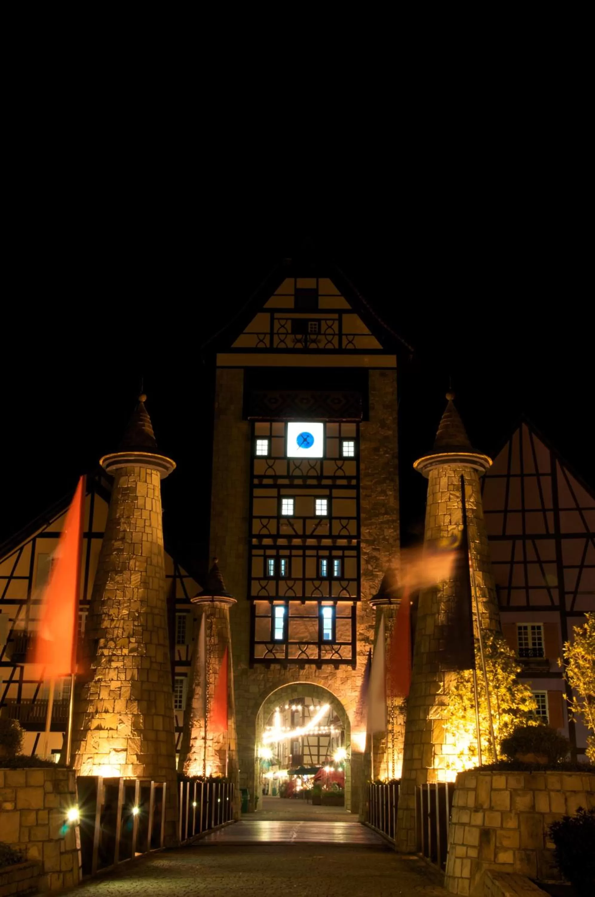 Facade/entrance in Colmar Tropicale