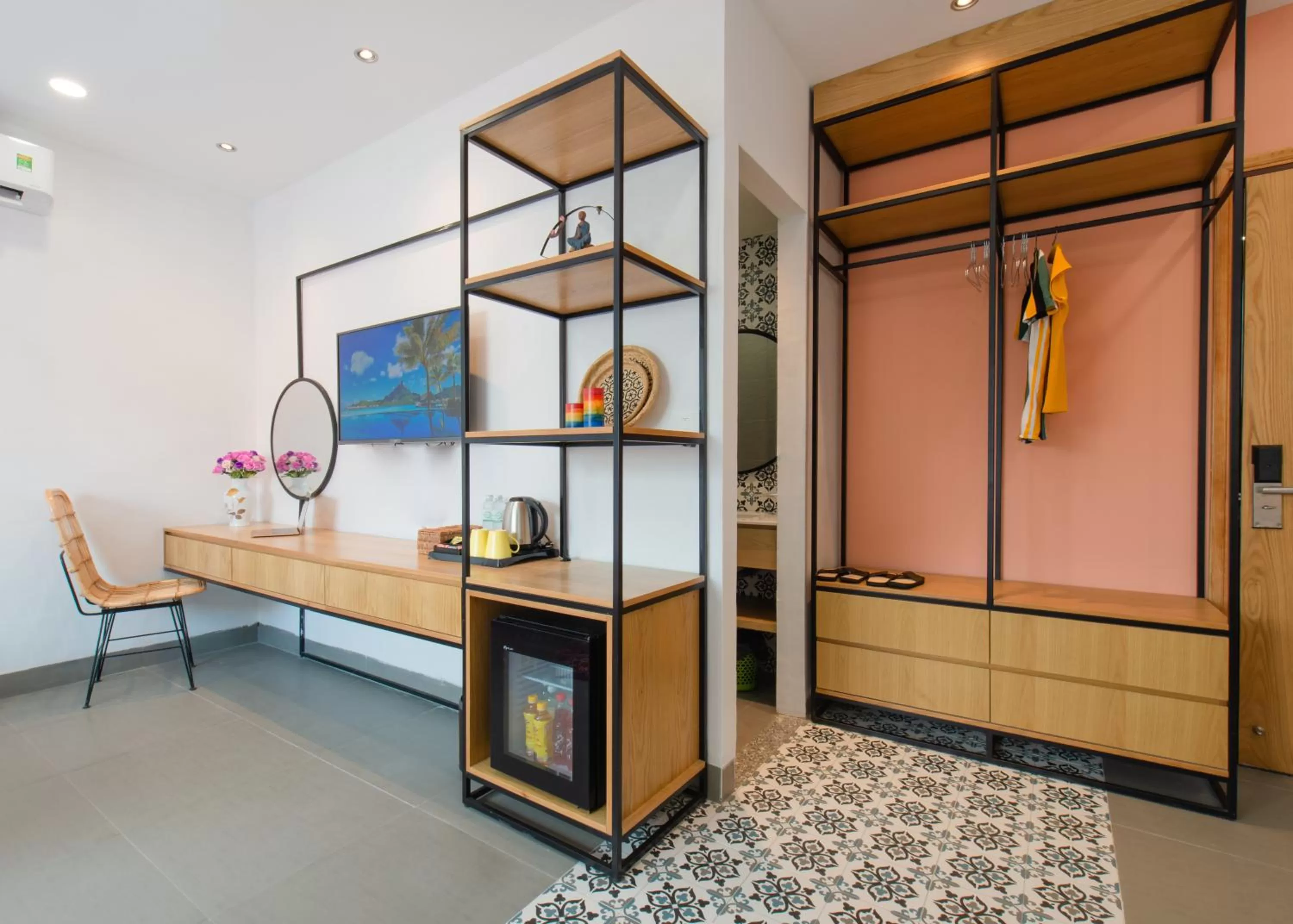 hair dresser in Shoho Hotel Nha Trang