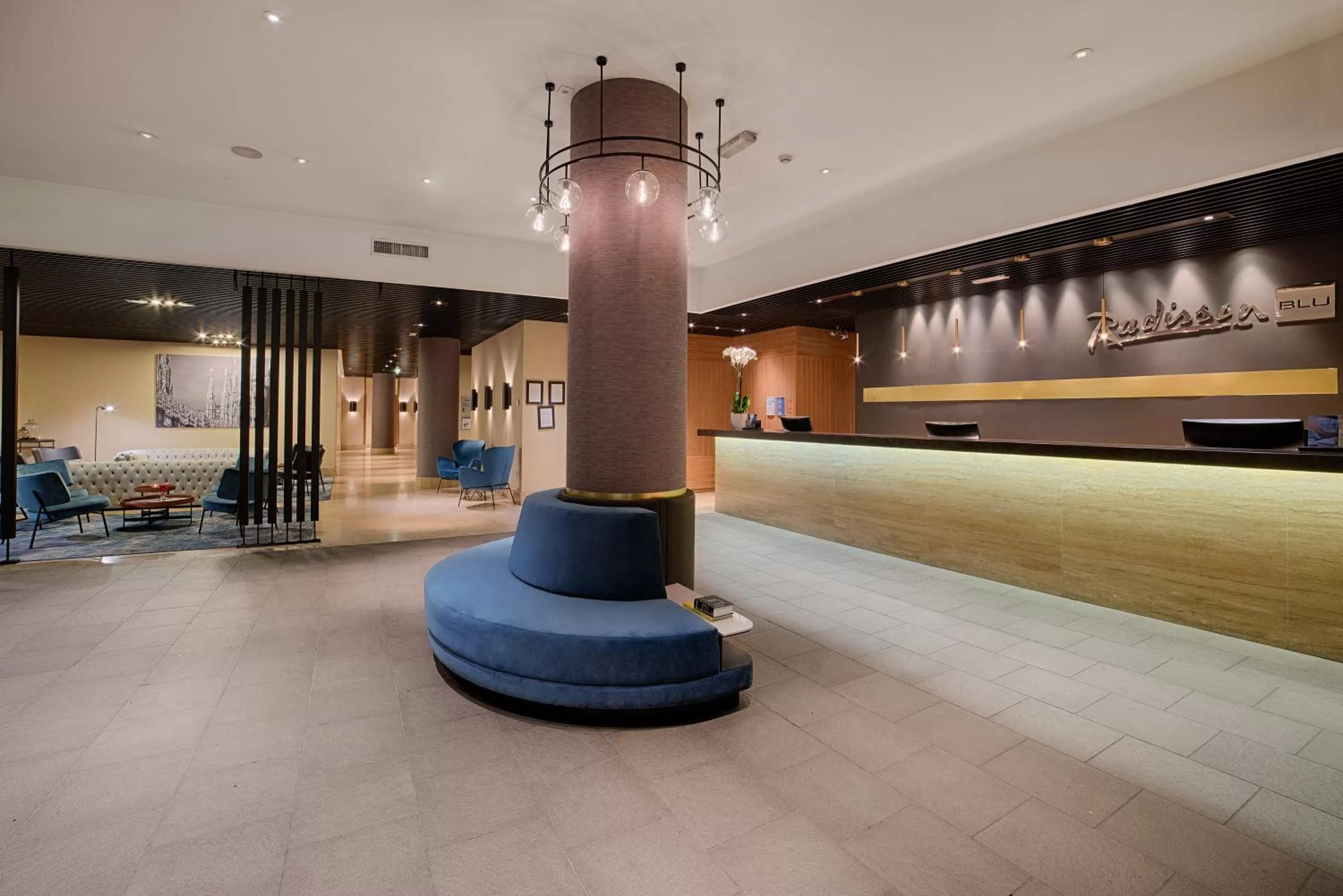 Lobby or reception in Radisson Blu Hotel Milan