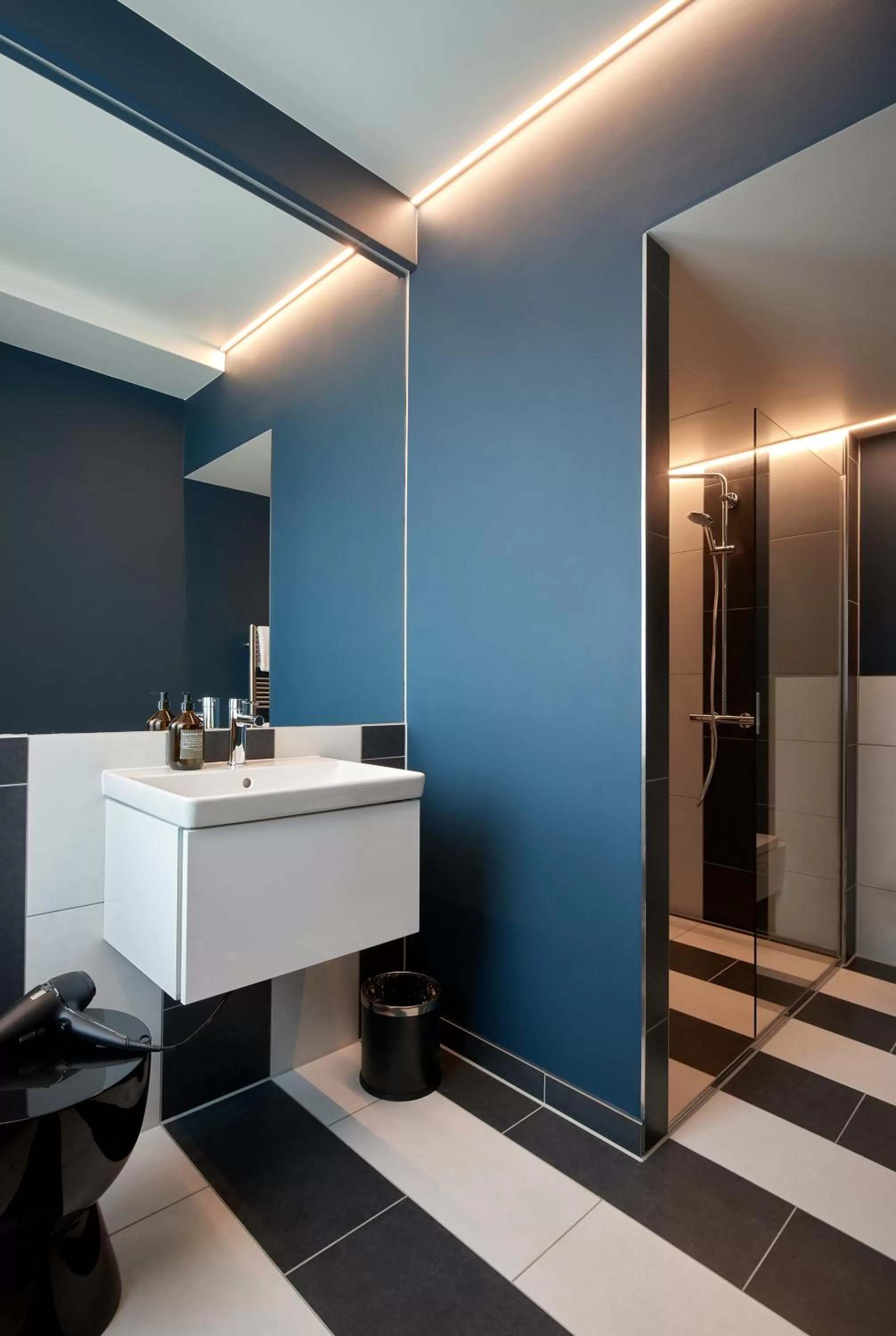 Bathroom in Hotel MIO by AMANO