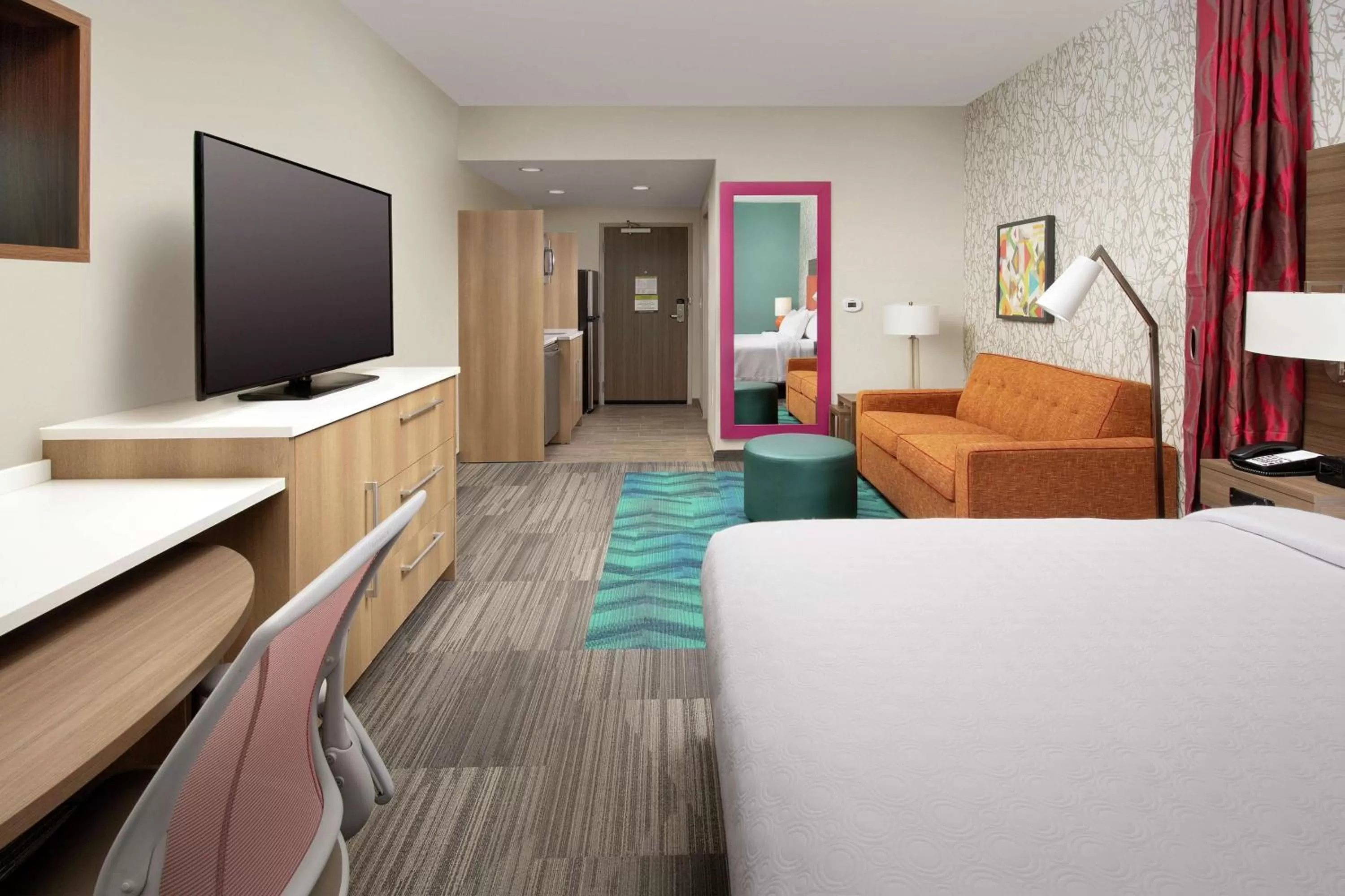 Bed in Home2 Suites By Hilton Edison