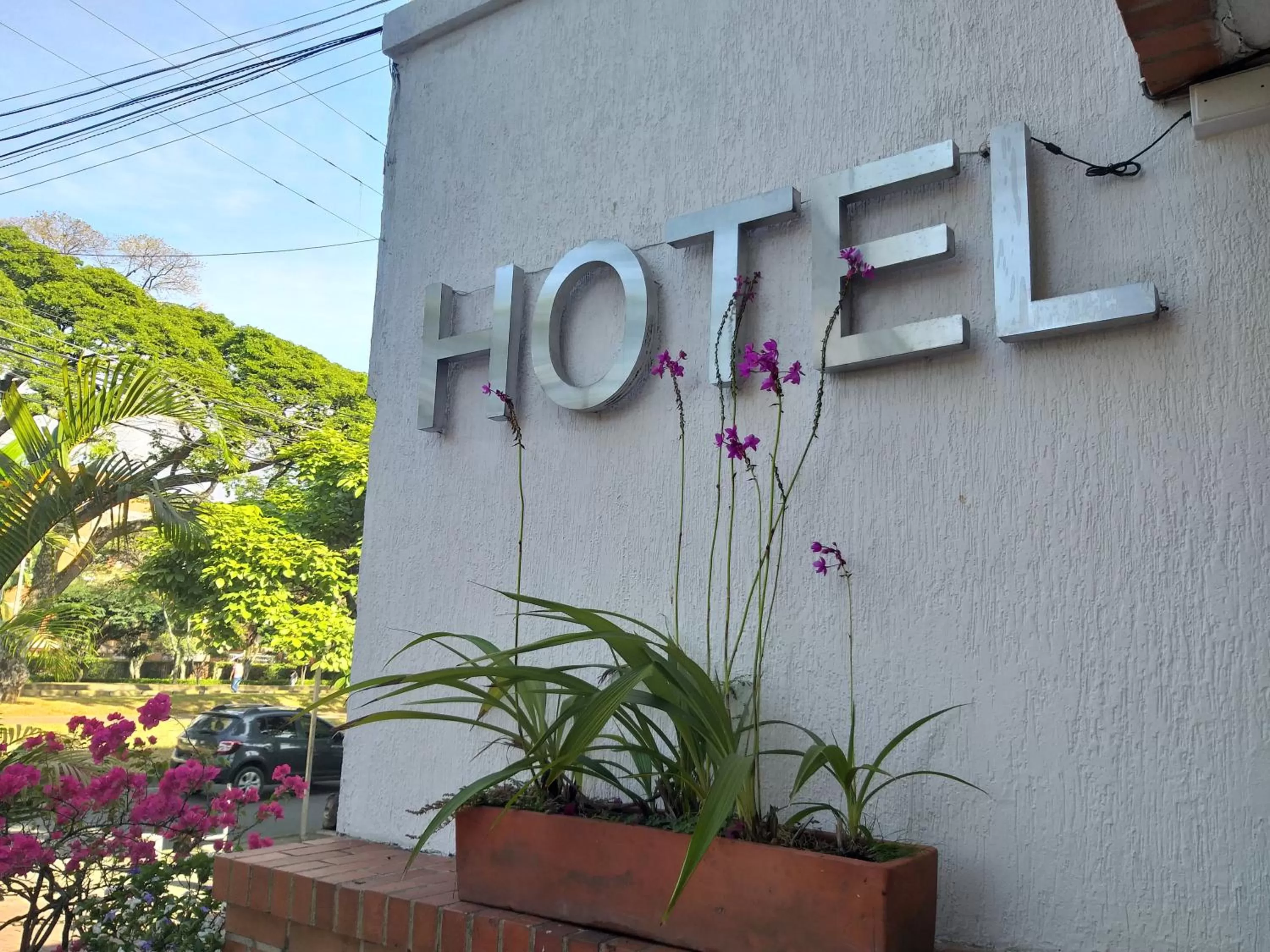Facade/entrance in Pampalinda Hotel