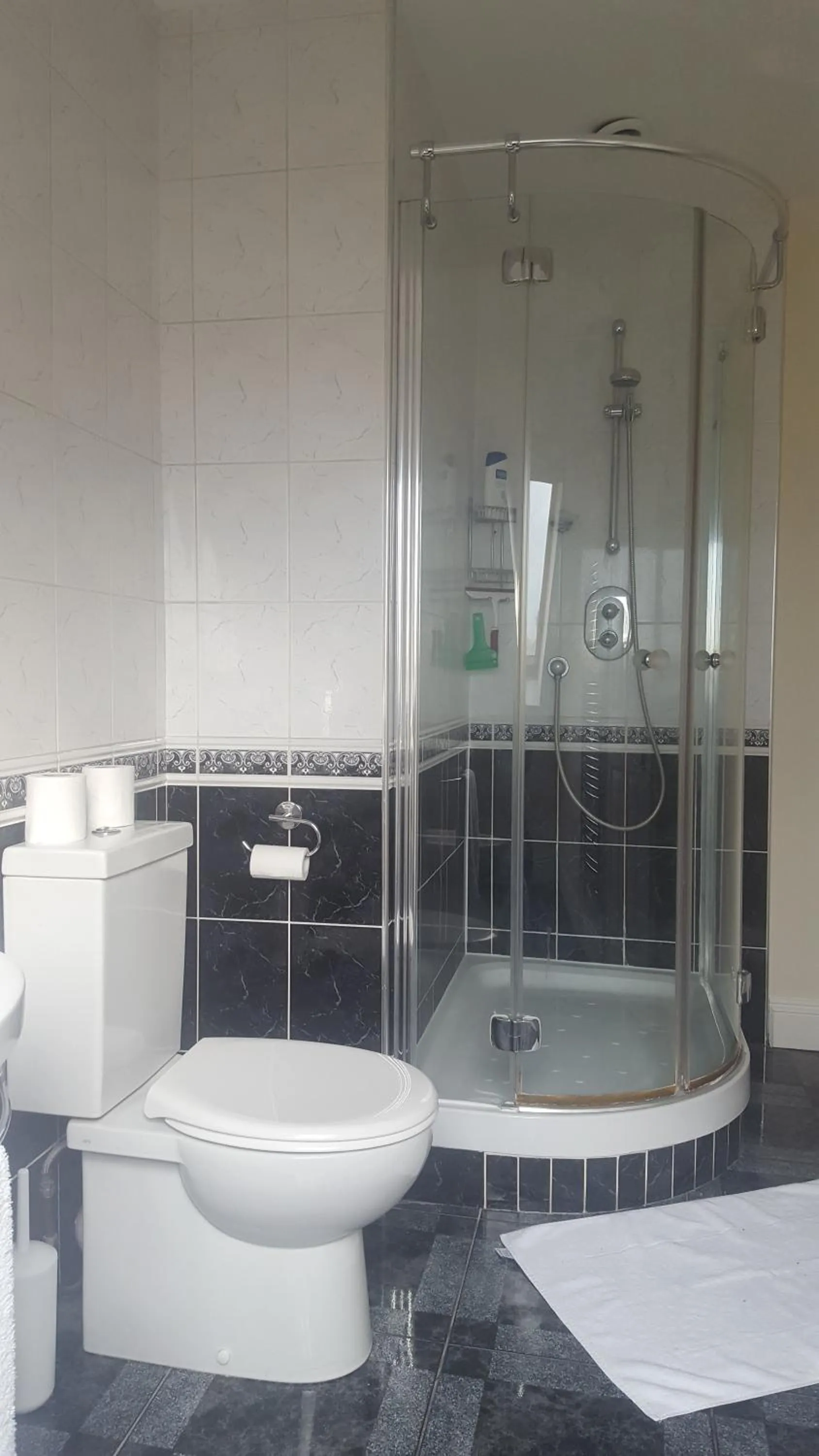 Bathroom in Kathleen House