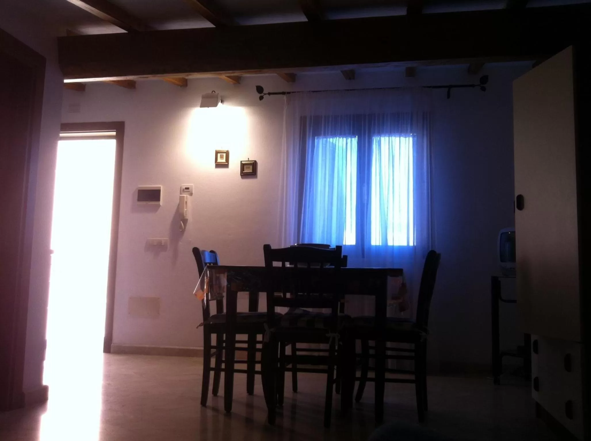 Dining area in Cav Costa degli Etruschi