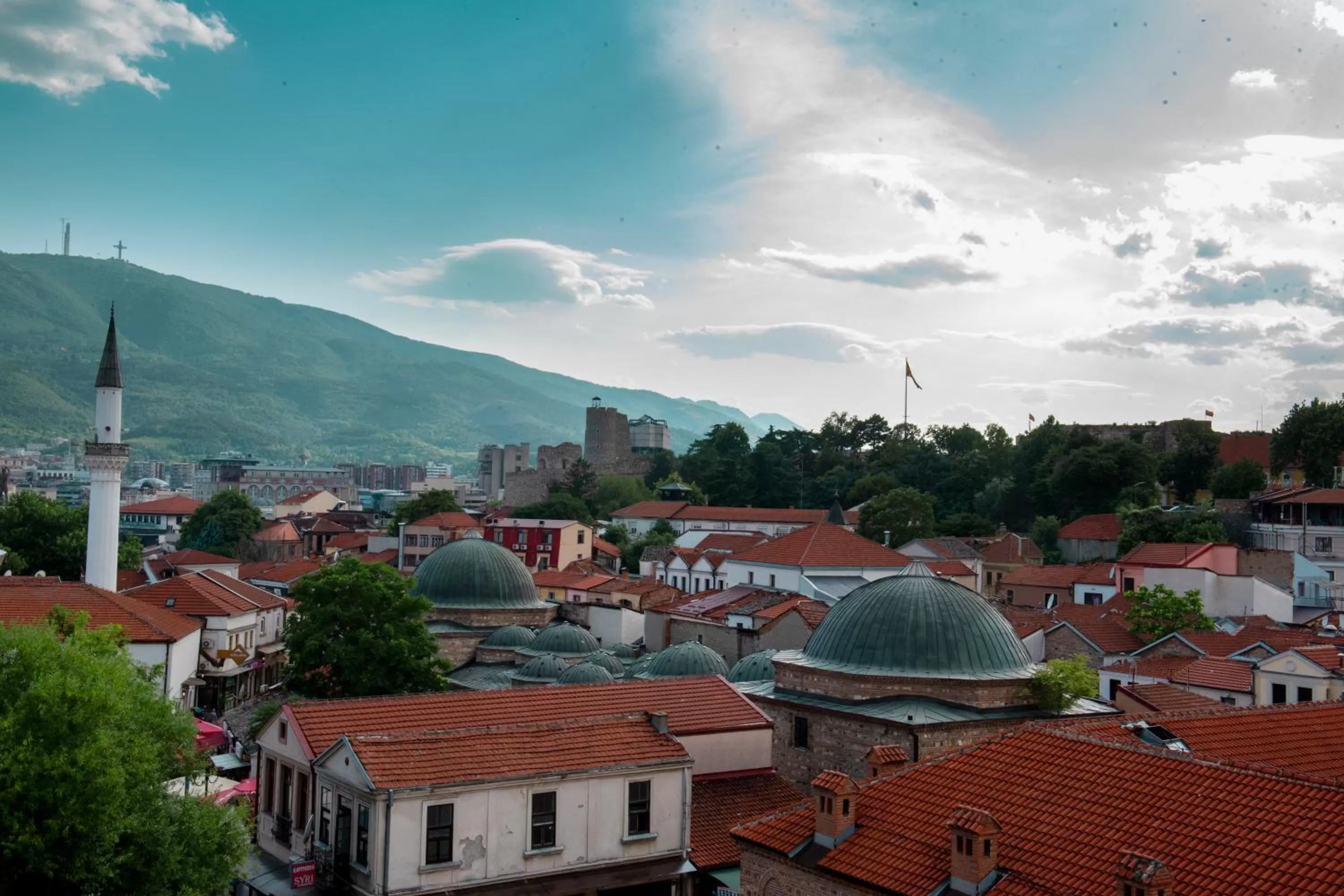 Restaurant/places to eat in Hotel Premium