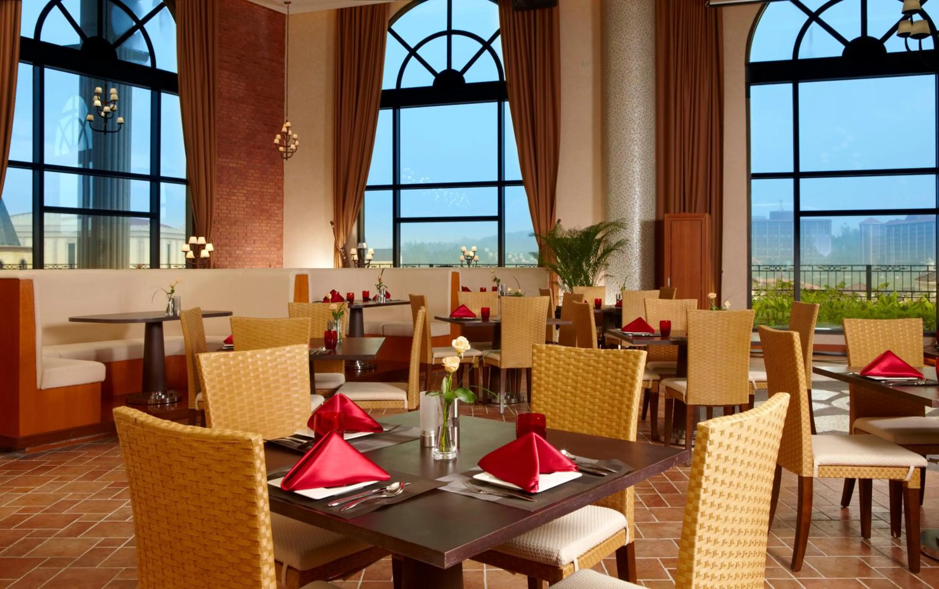 Lunch in E-DA Royal Hotel