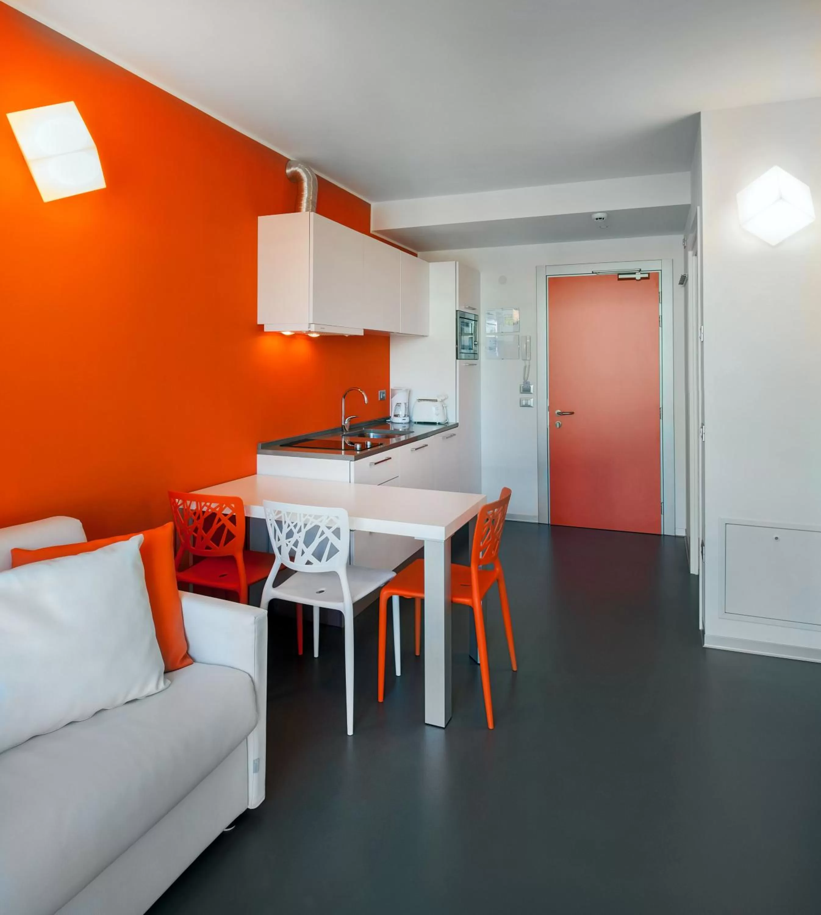 Kitchen or kitchenette in Gardabike Residence