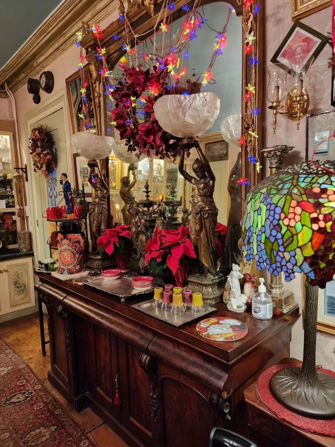 House of 1833 Bed and Breakfast