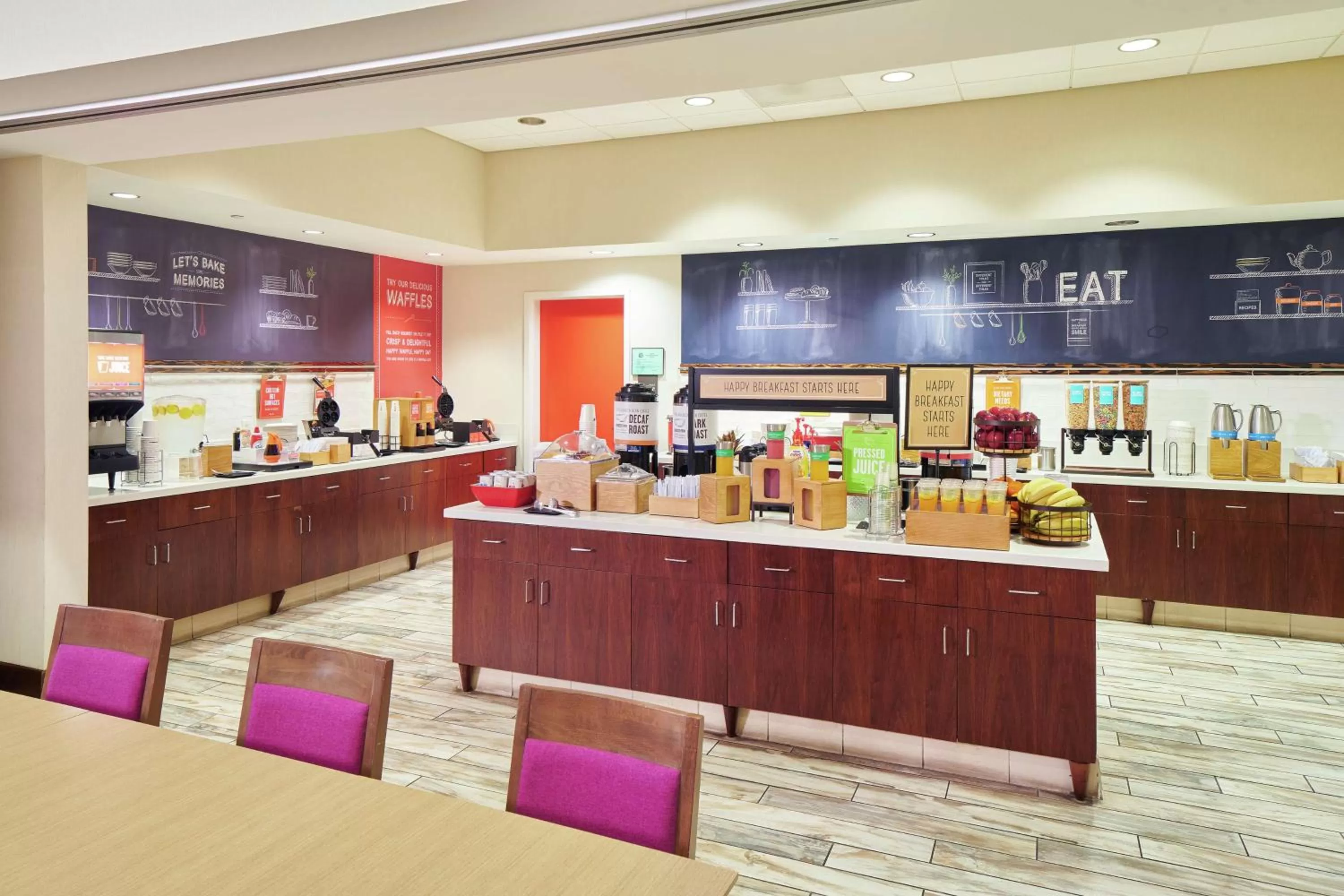 Coffee/tea facilities in Hampton Inn & Suites Oahu Kapolei - FREE Parking - No Resort Fee