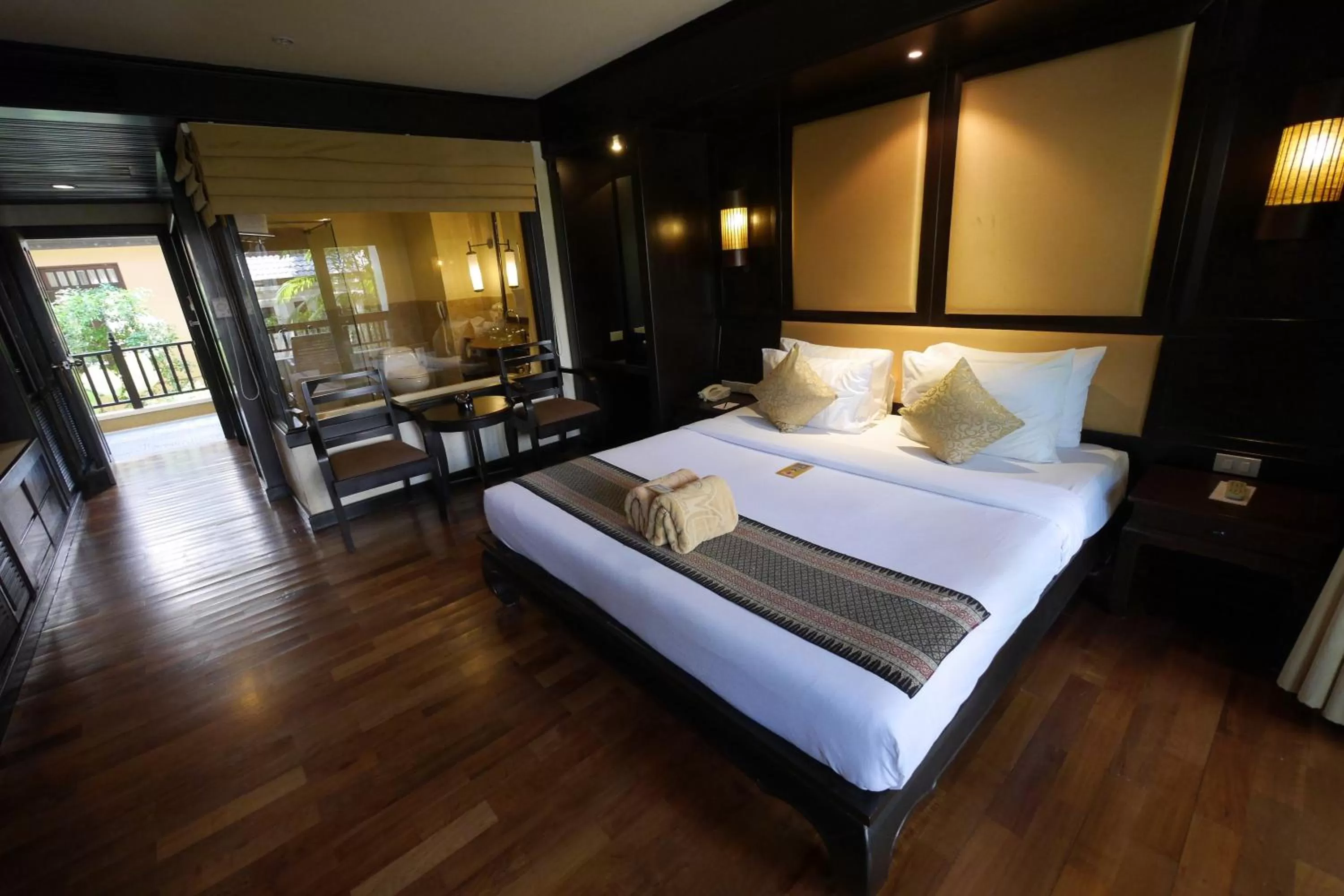 Bed in Mukdara Beach Villa & Spa Resort