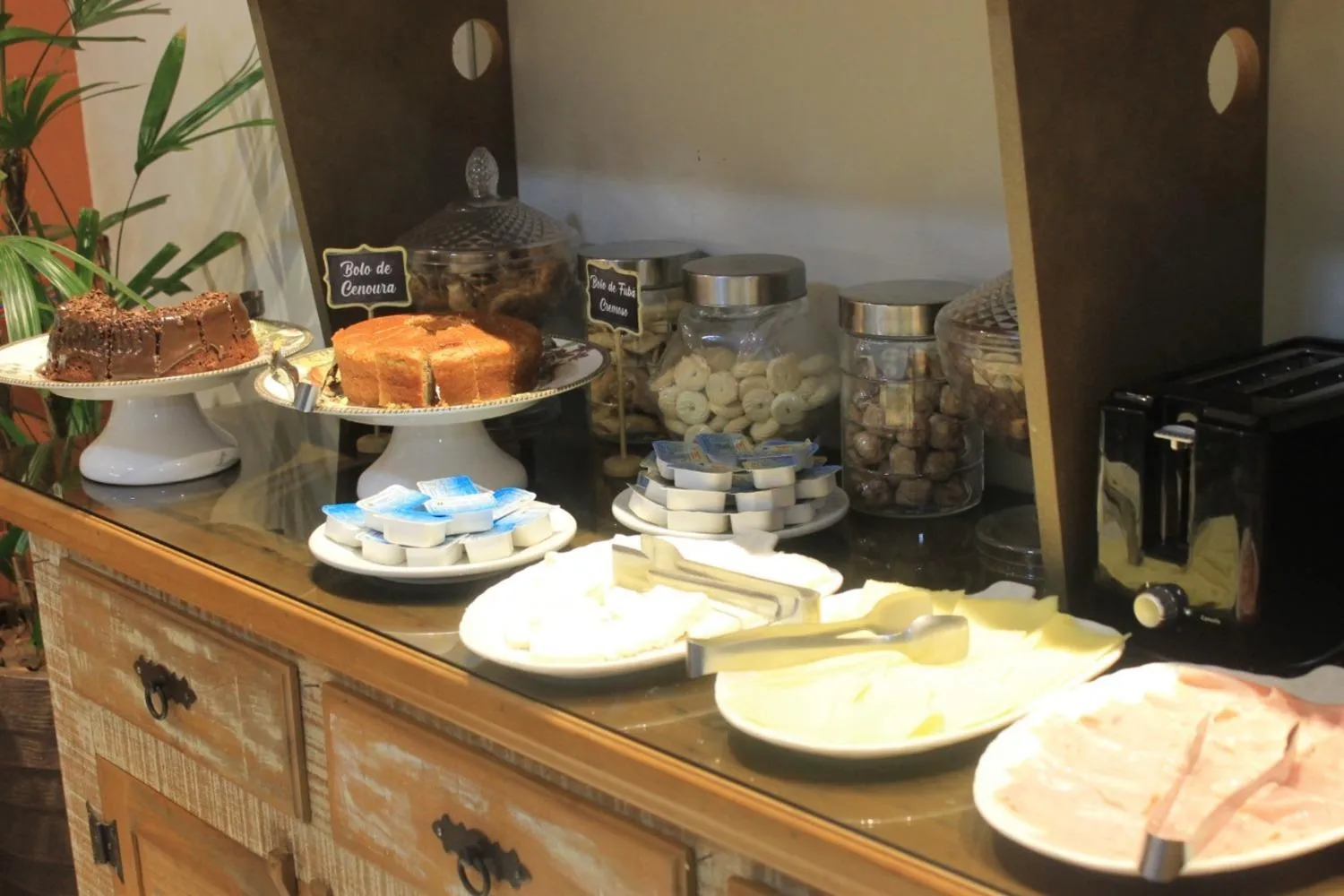 Breakfast in VOA Hotel Rezende