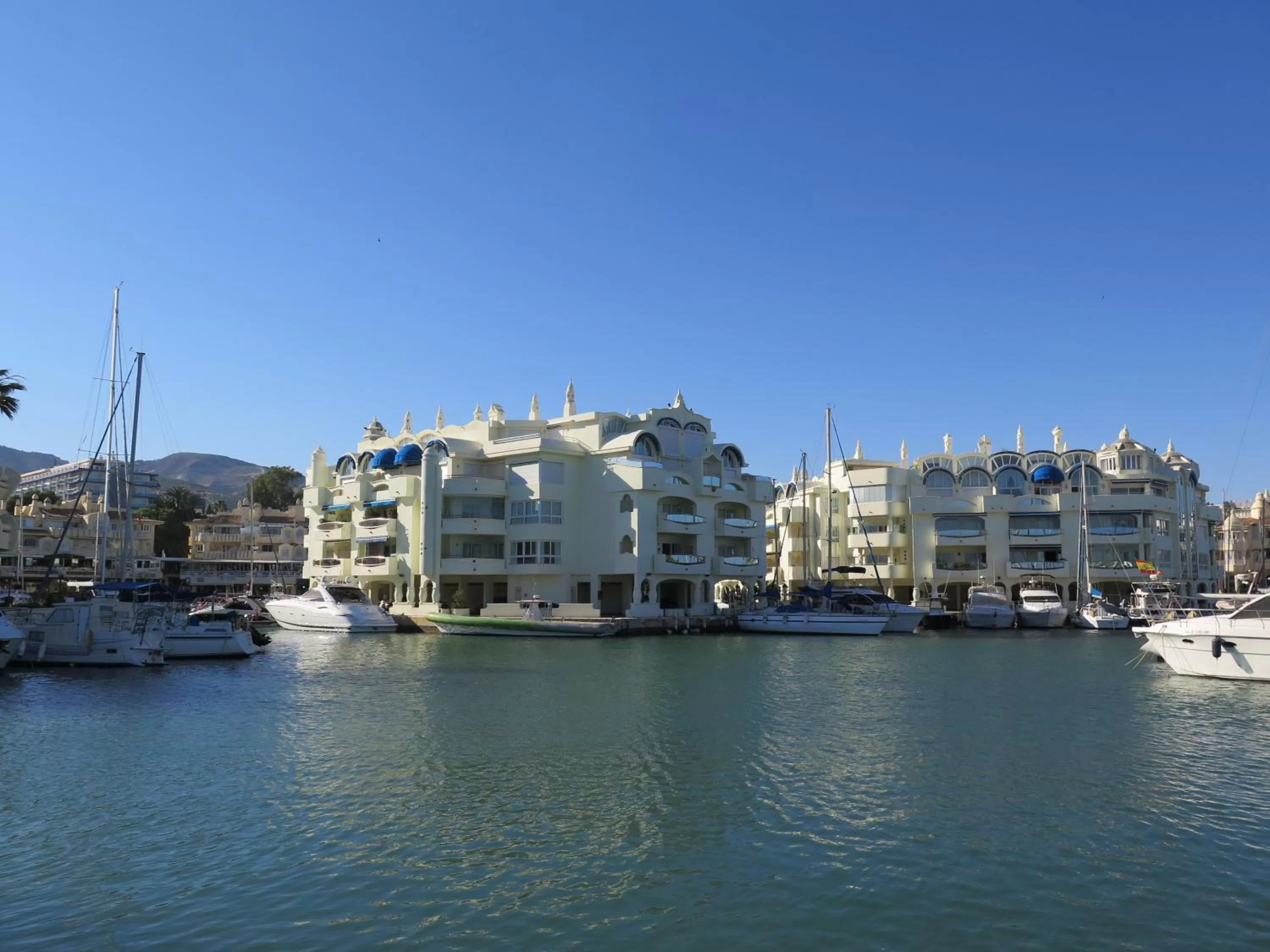 Nearby landmark in La Luna Blanca