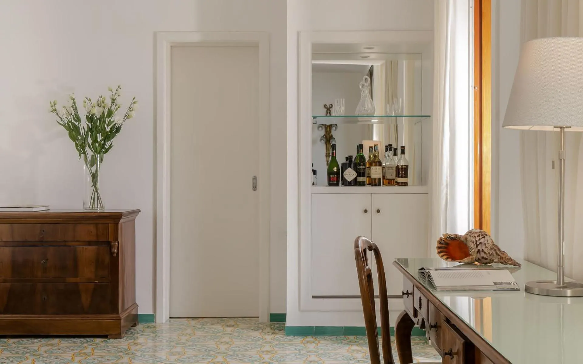 Photo of the whole room in Hotel Belair