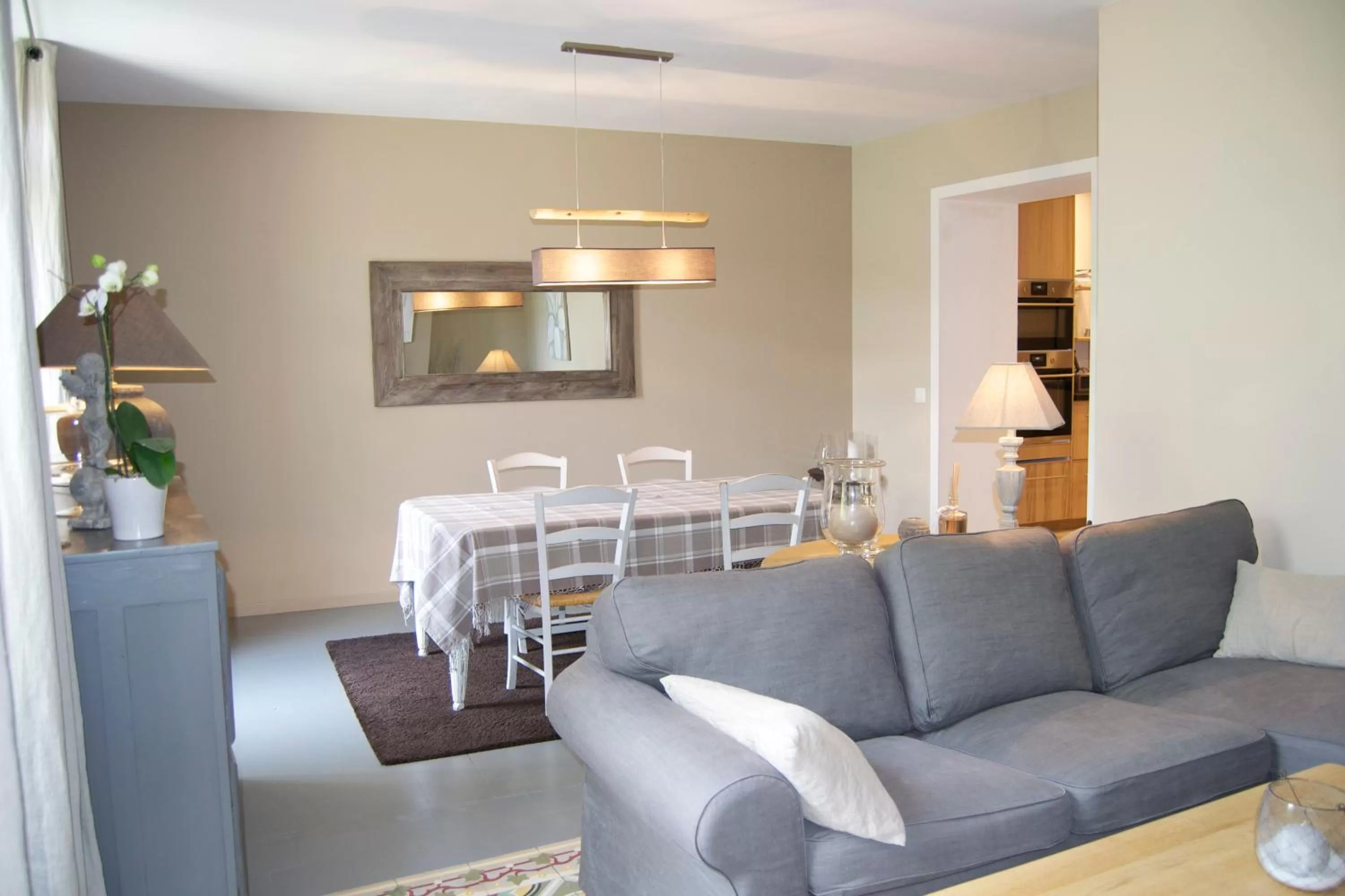 Dining area in Appart'hôtel 27 le lion d'or