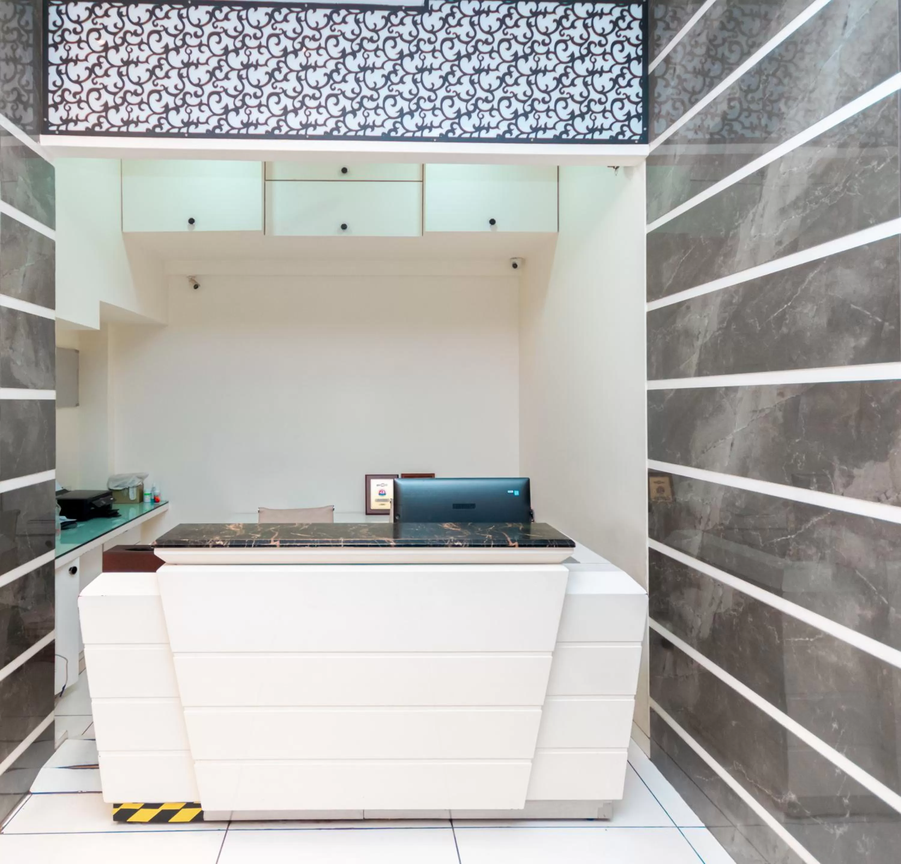 Lobby or reception in Laaiba Residency