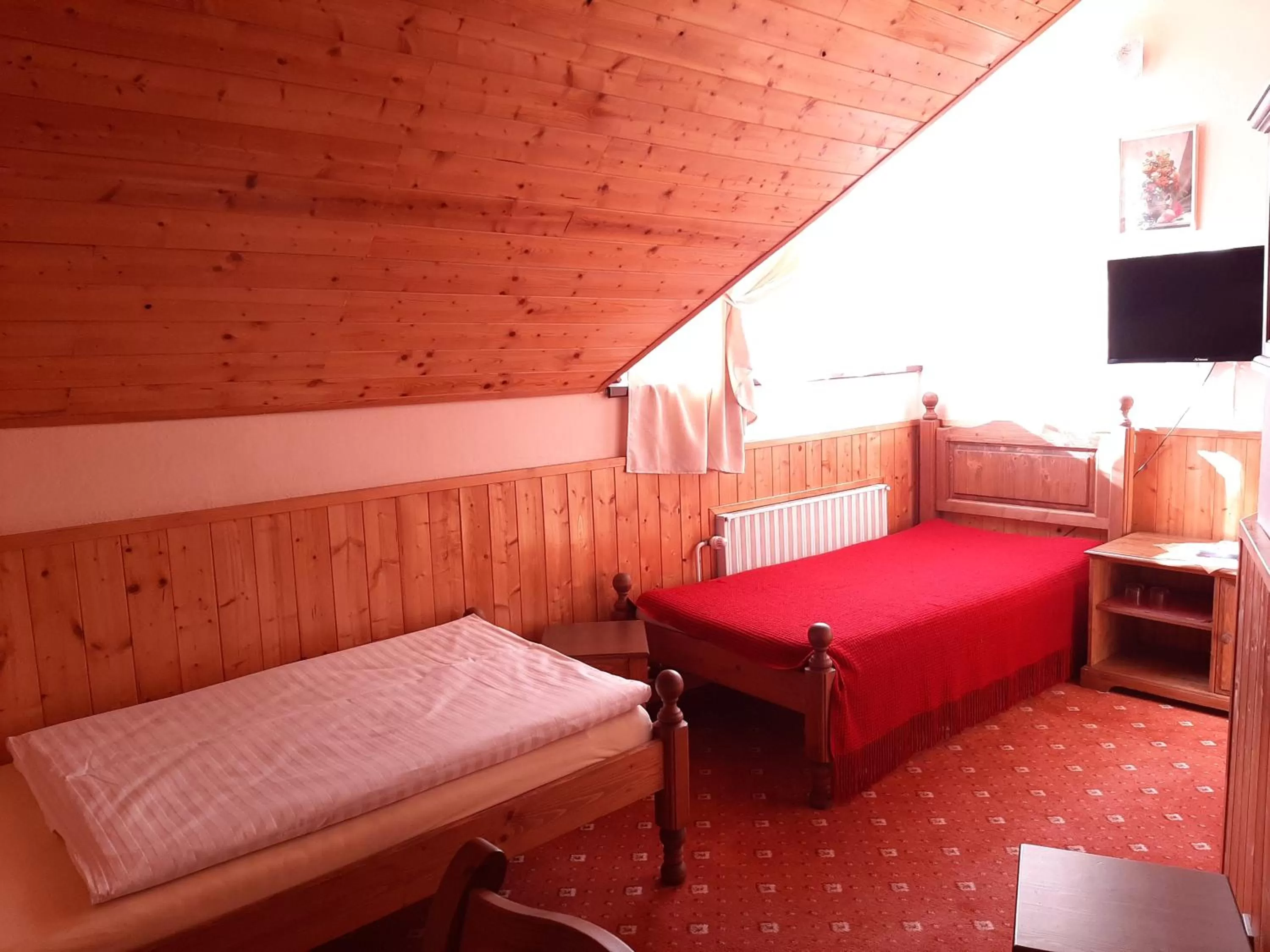 Bed in garni Hotel ASAS***