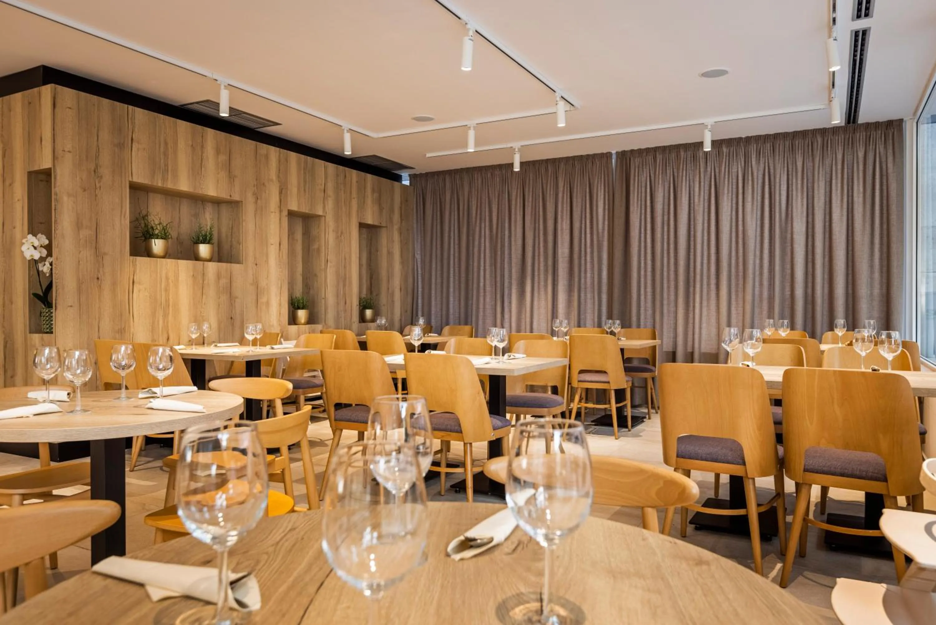 Restaurant/places to eat in Hotel Histrion