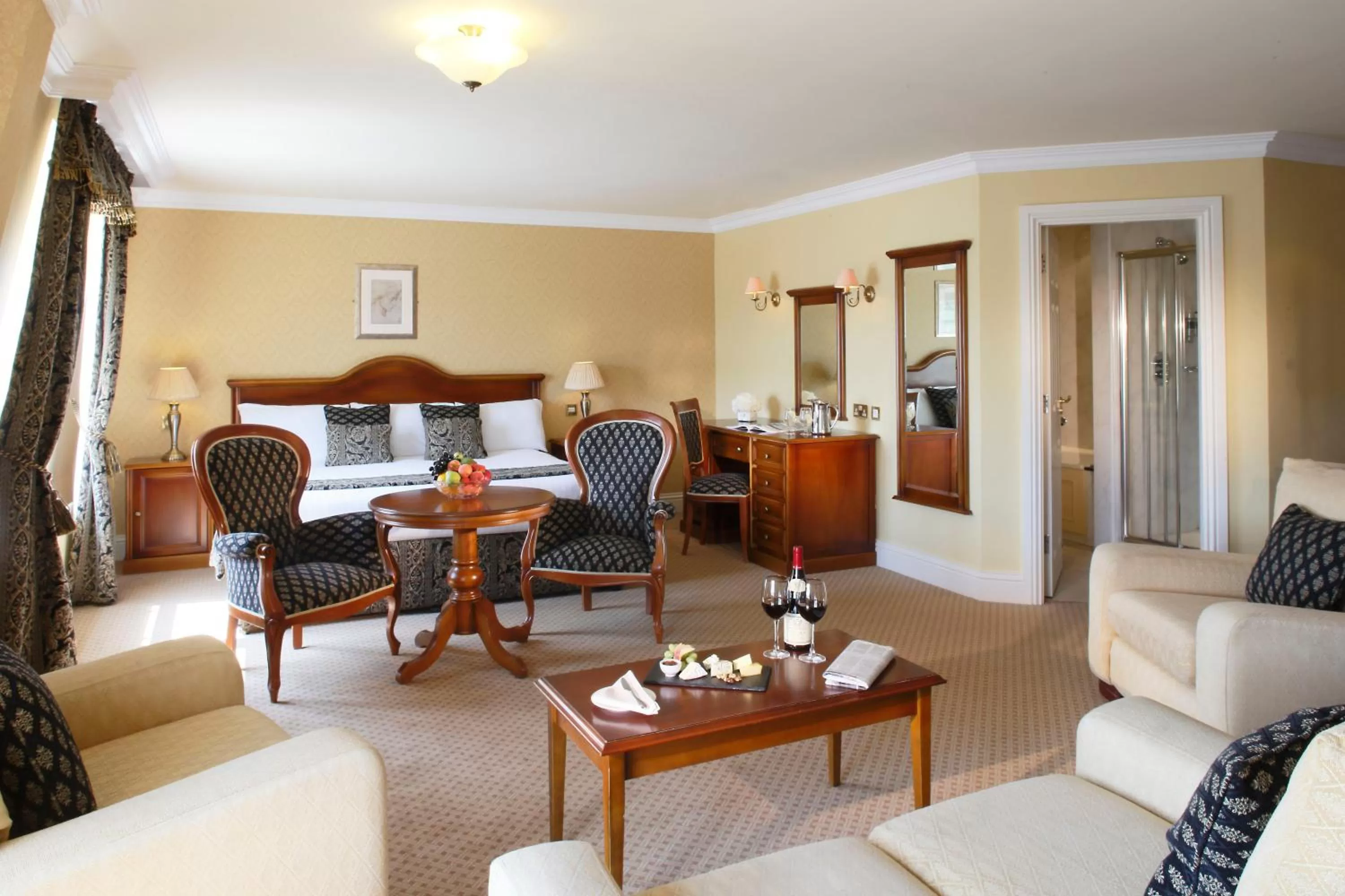 Photo of the whole room in Dingle Skellig Hotel