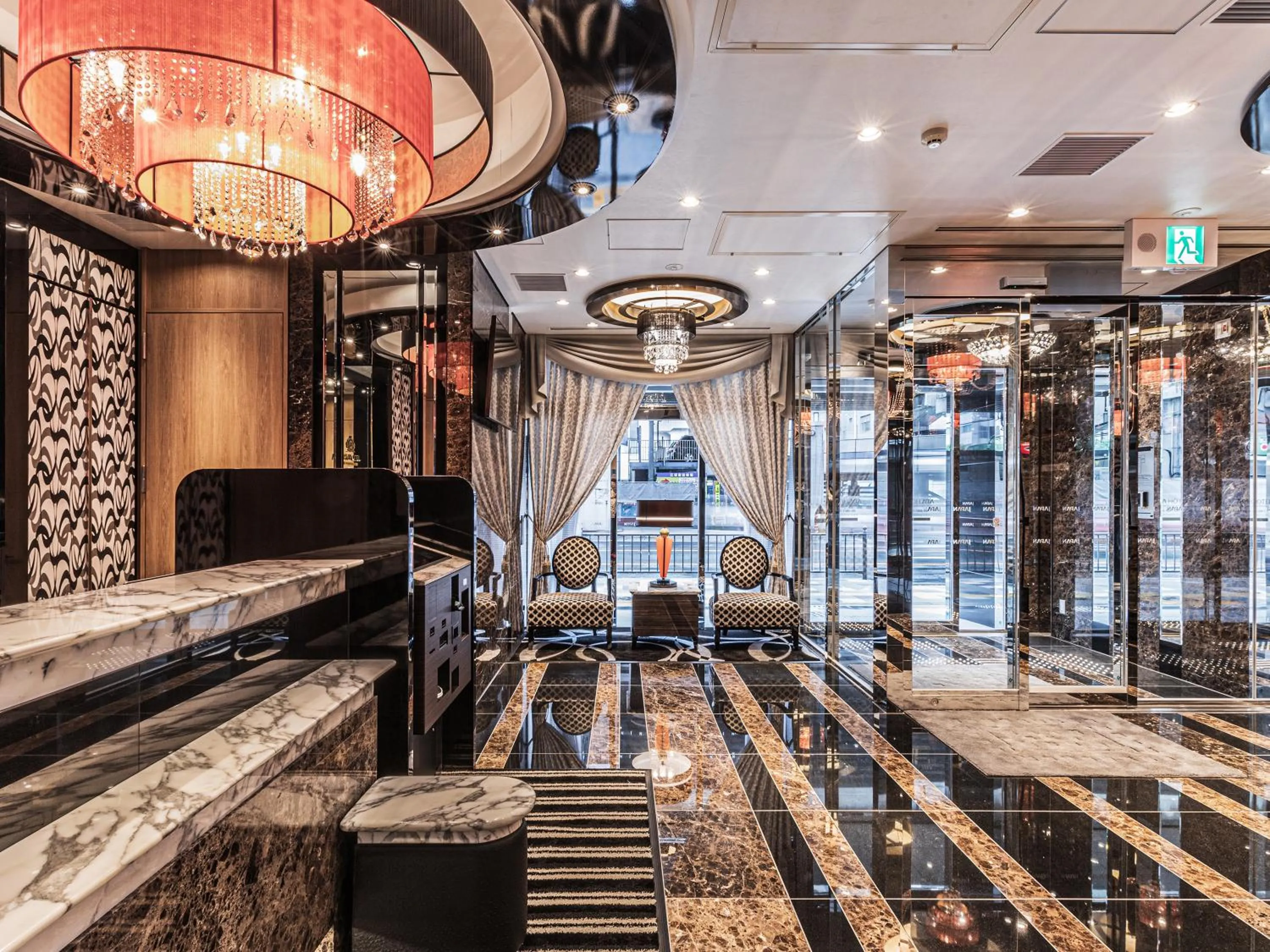 Lobby or reception in APA Hotel Shin Osaka Esaka Ekimae