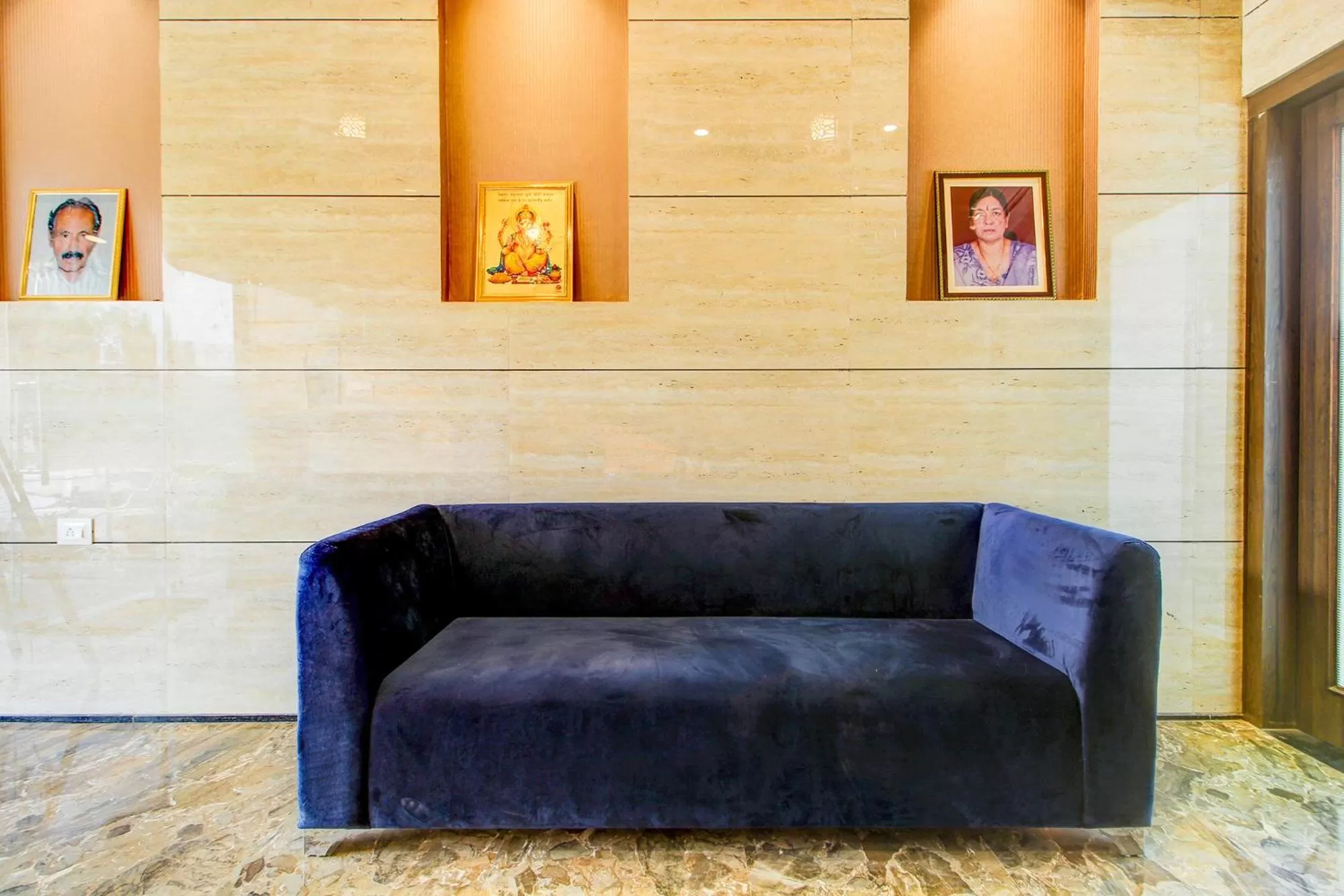 Seating area in FabHotel 7th Crossing