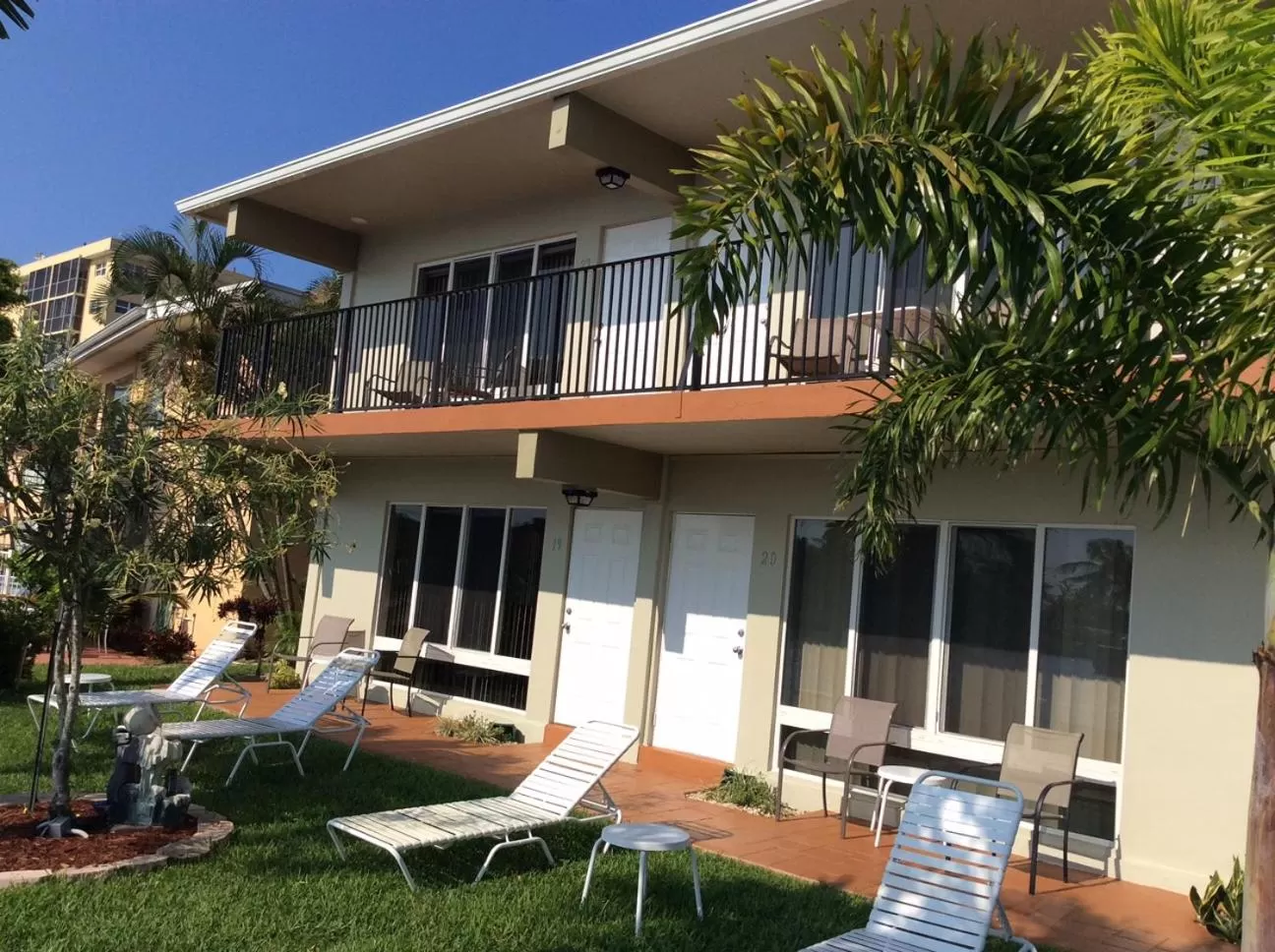 Property building, Patio/Outdoor Area in Aqua Mar Condos