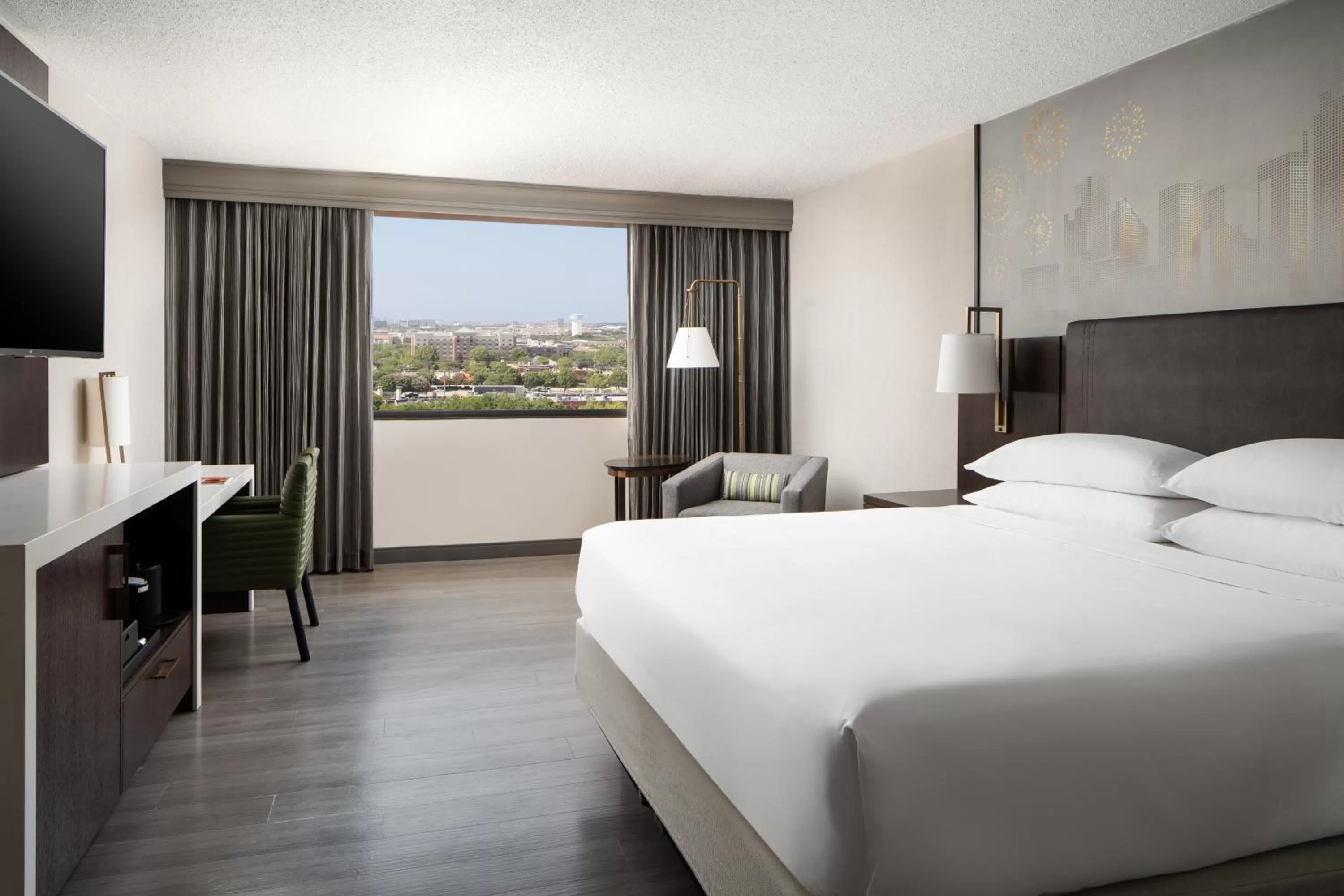 Bedroom, Bed in Dallas-Addison Marriott Quorum by the Galleria