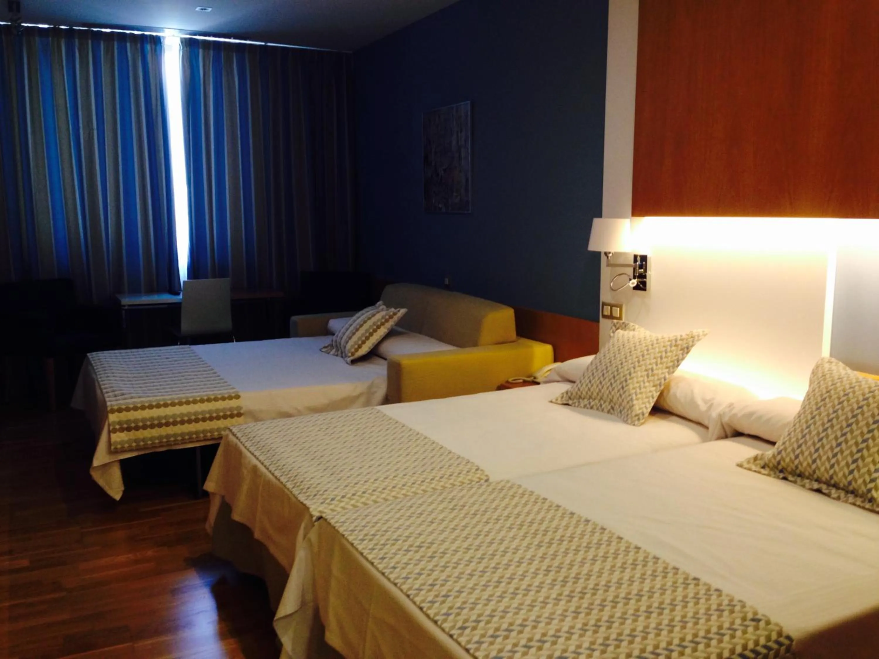 Bedroom, Bed in Hotel Boutique Museo Burgos