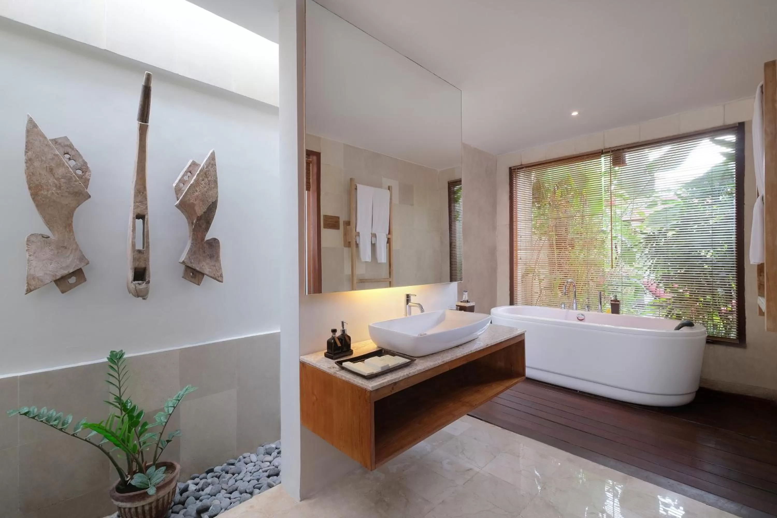 Shower, Bed in Puri Sebali Resort