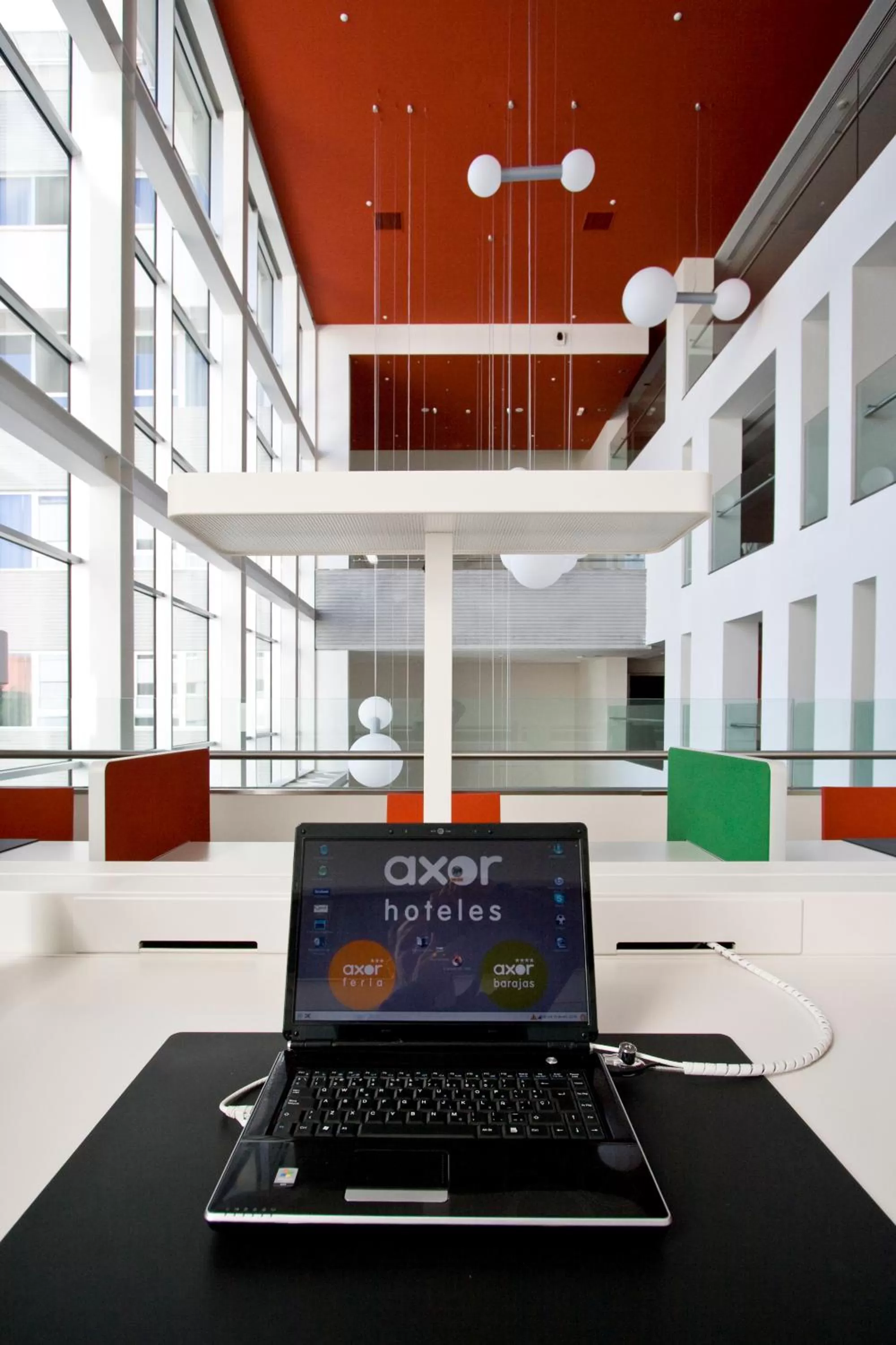 TV and multimedia in Axor Feria