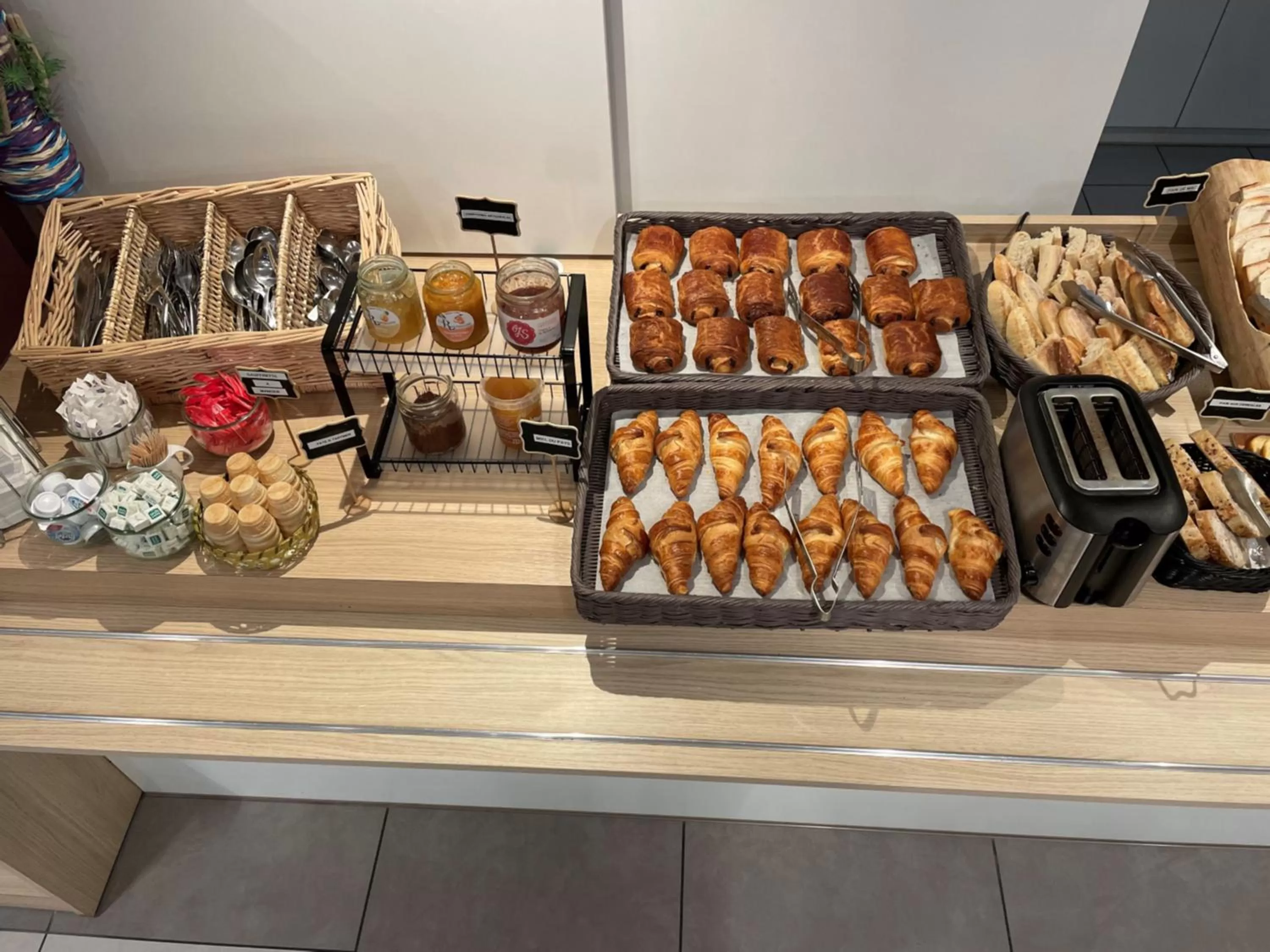 Hôtel AKENA Besançon