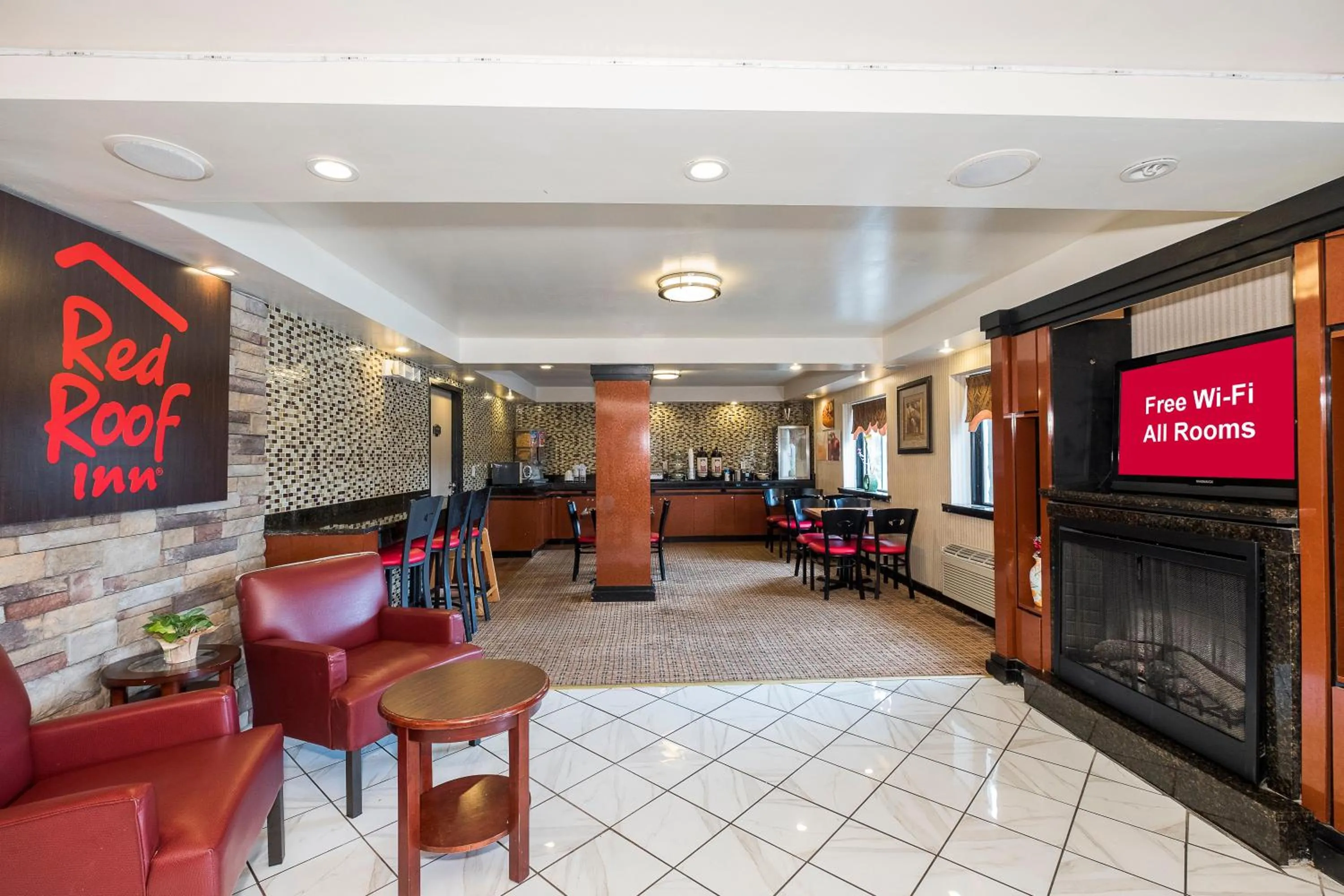 Lobby or reception in Red Roof Inn Hartford - Vernon