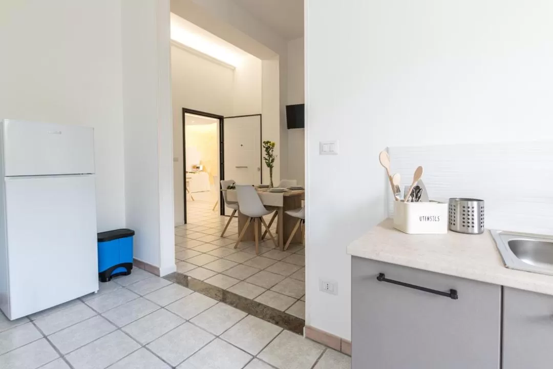 Kitchen/Kitchenette in La Gemma del Salento Rooms&Apartments
