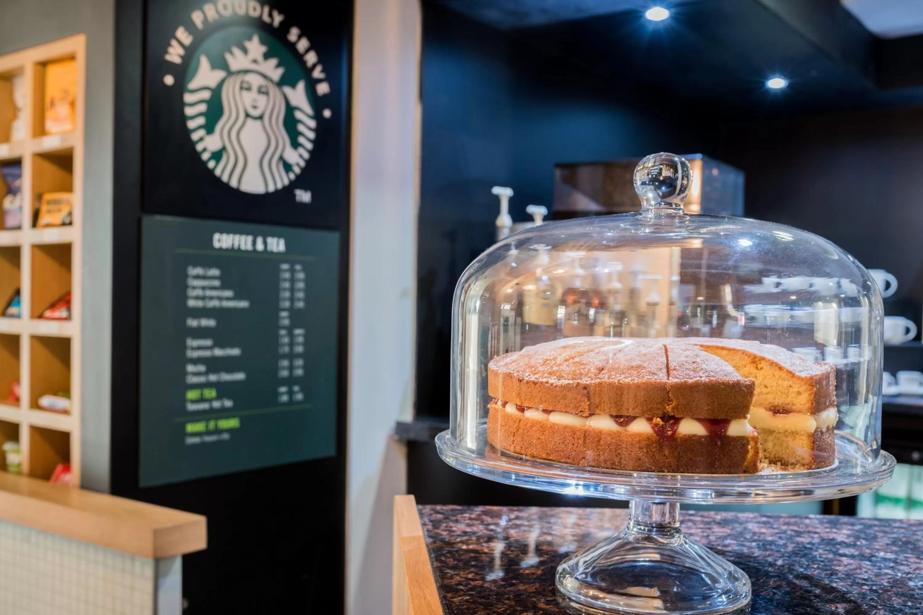 Coffee/tea facilities in Holiday Inn Manchester West by IHG